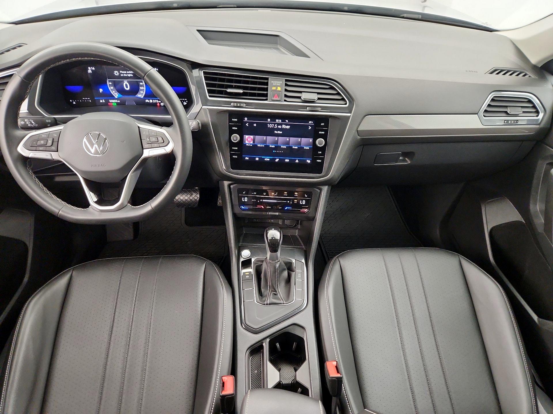 Thumbnail: 2023 Volkswagen Tiguan - 9