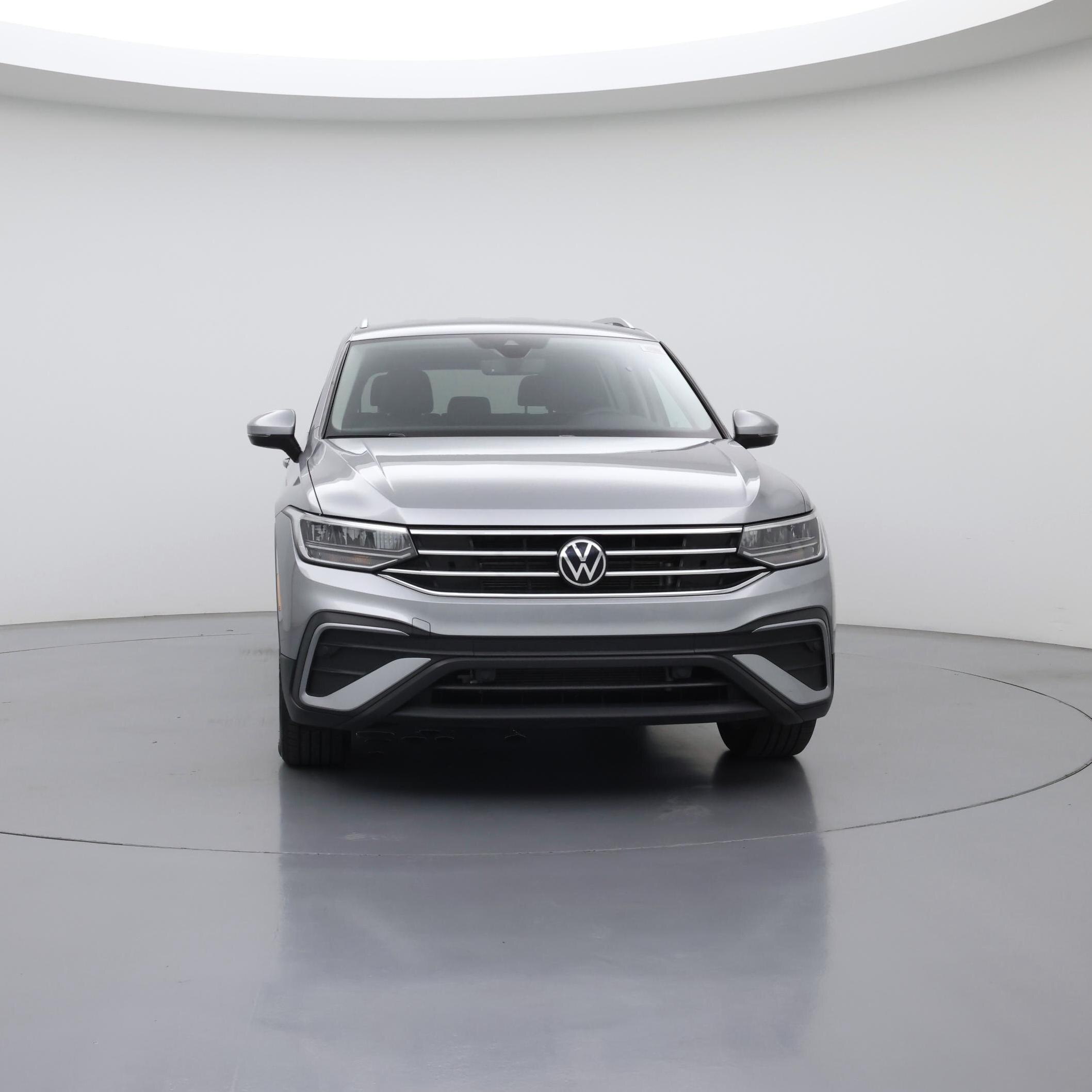 Thumbnail: 2023 Volkswagen Tiguan - 5