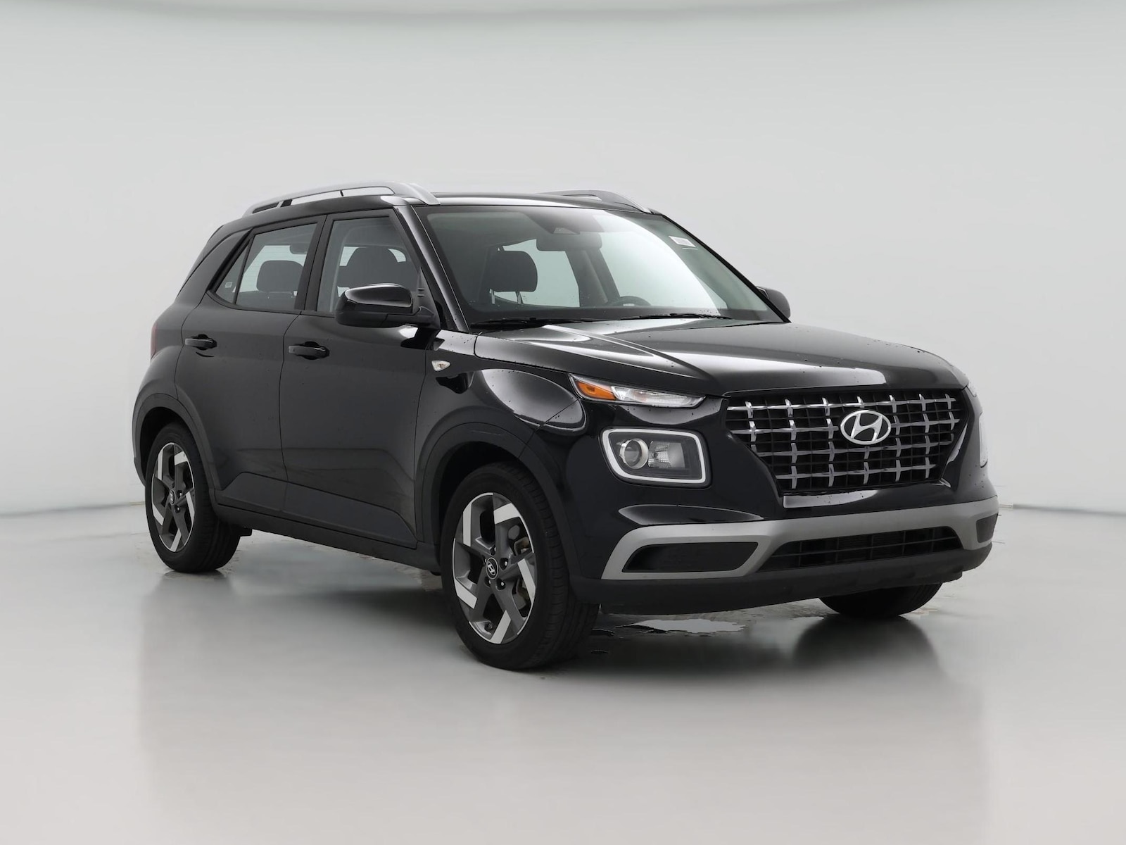 2025 Hyundai Venue SEL - Photo 1