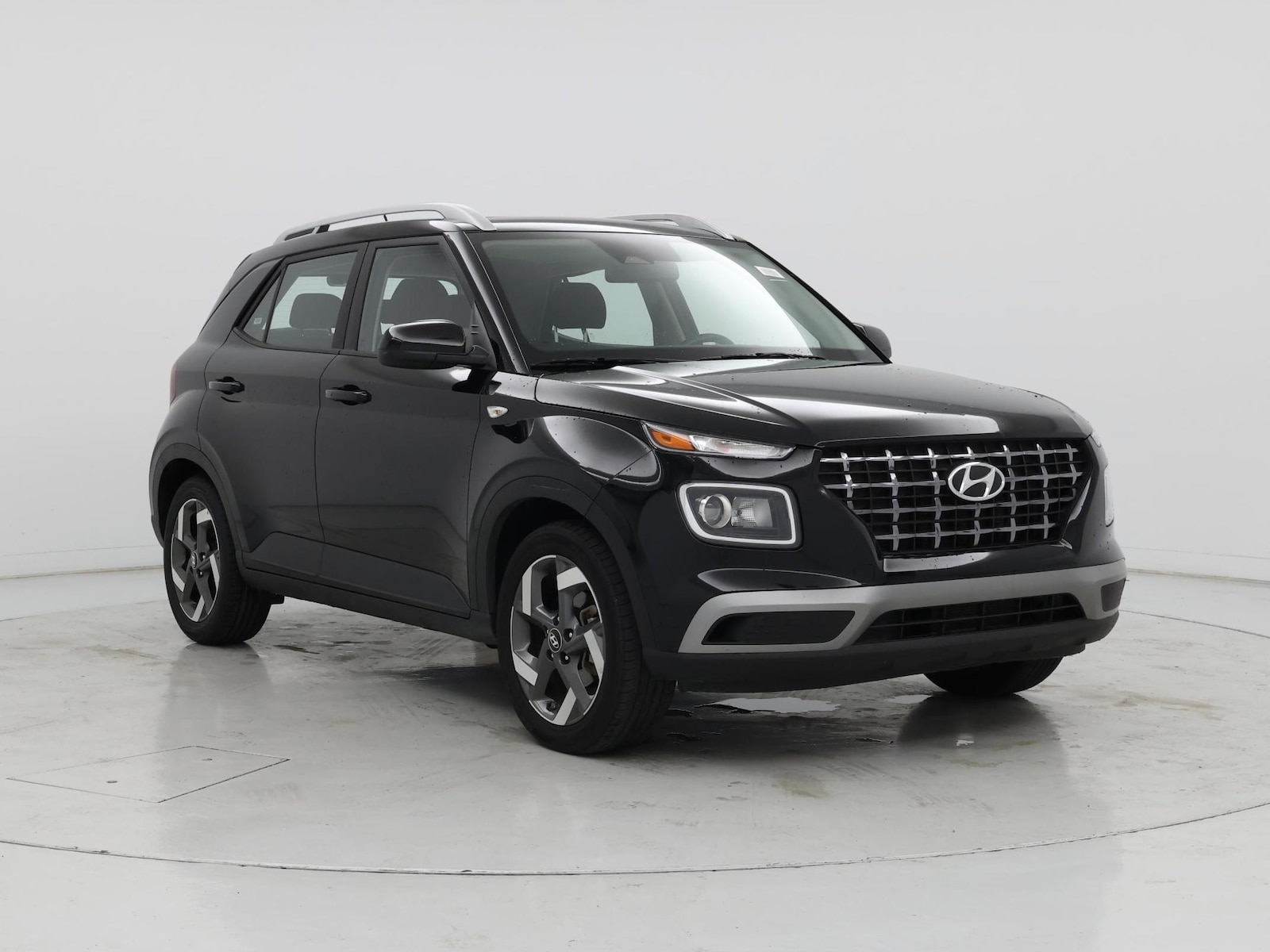 2025 Hyundai Venue SEL - Photo 2