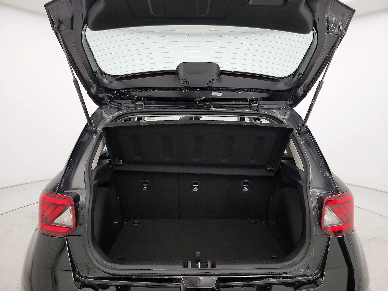 2025 Hyundai Venue SEL - Photo 22