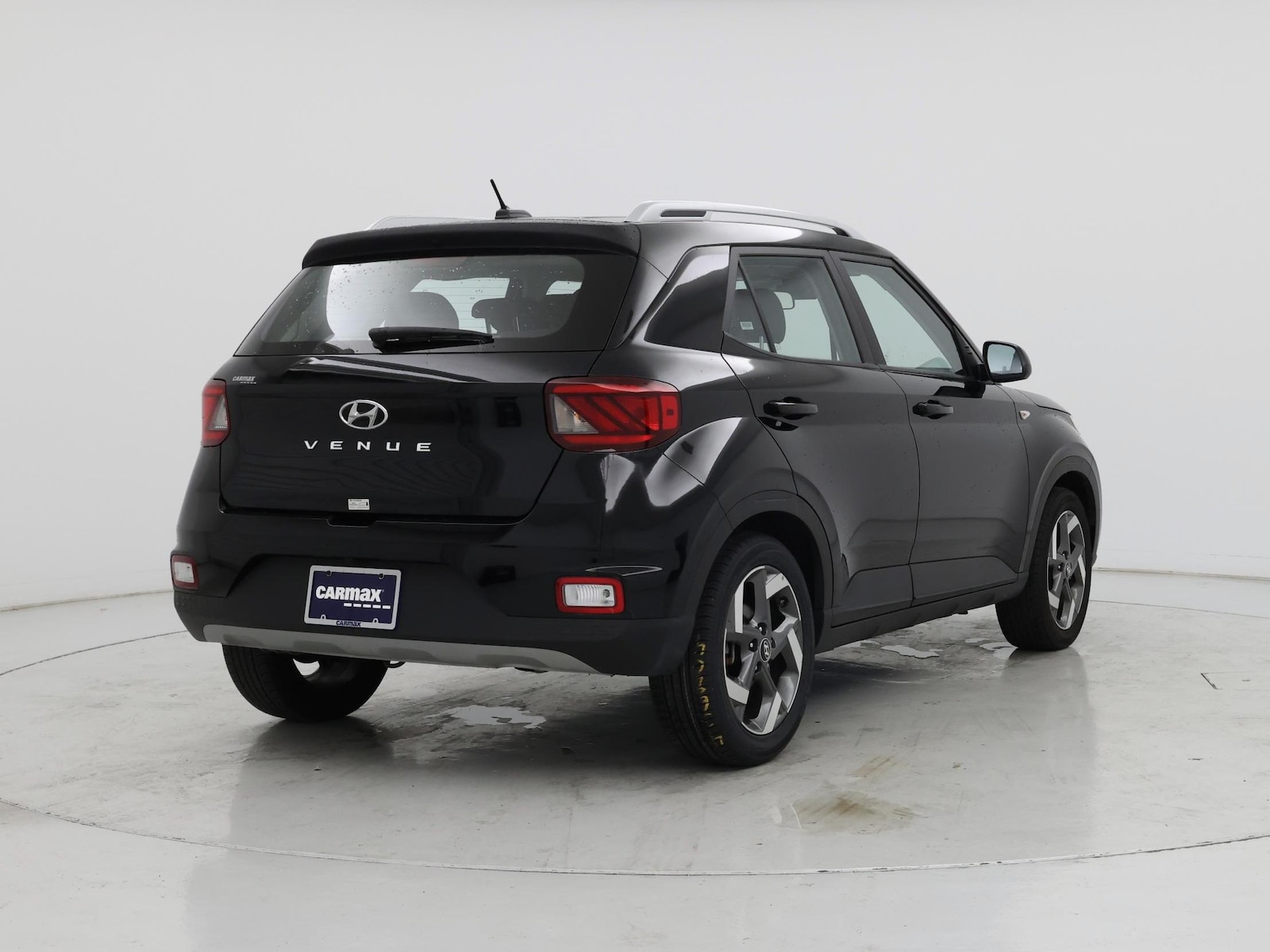 2025 Hyundai Venue SEL - Photo 9