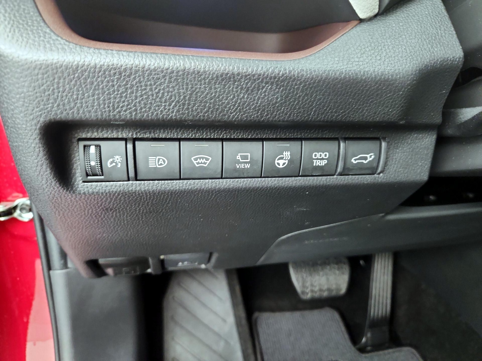 2025 Toyota RAV4 Limited - Photo 14