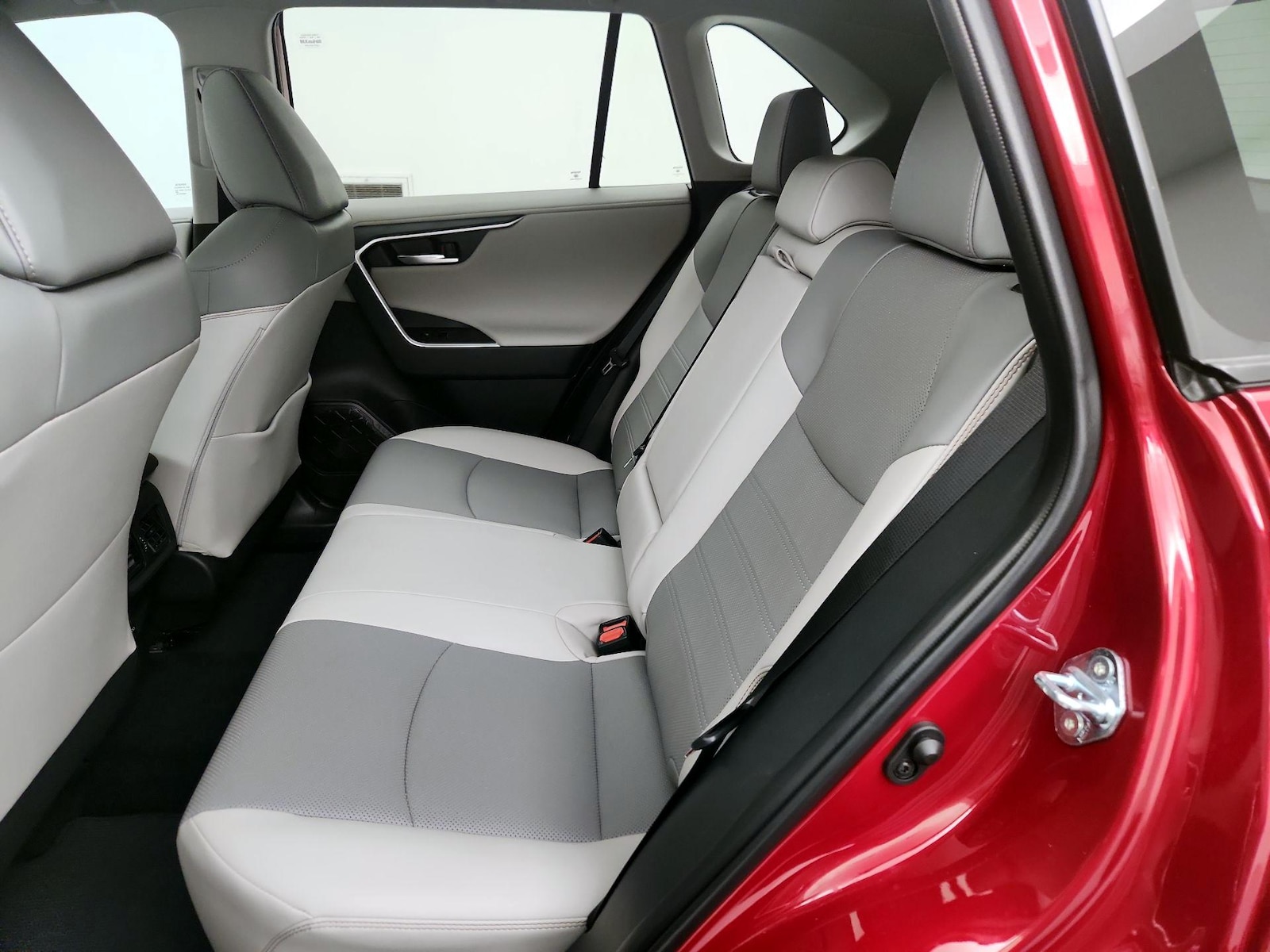 2025 Toyota RAV4 Limited - Photo 21