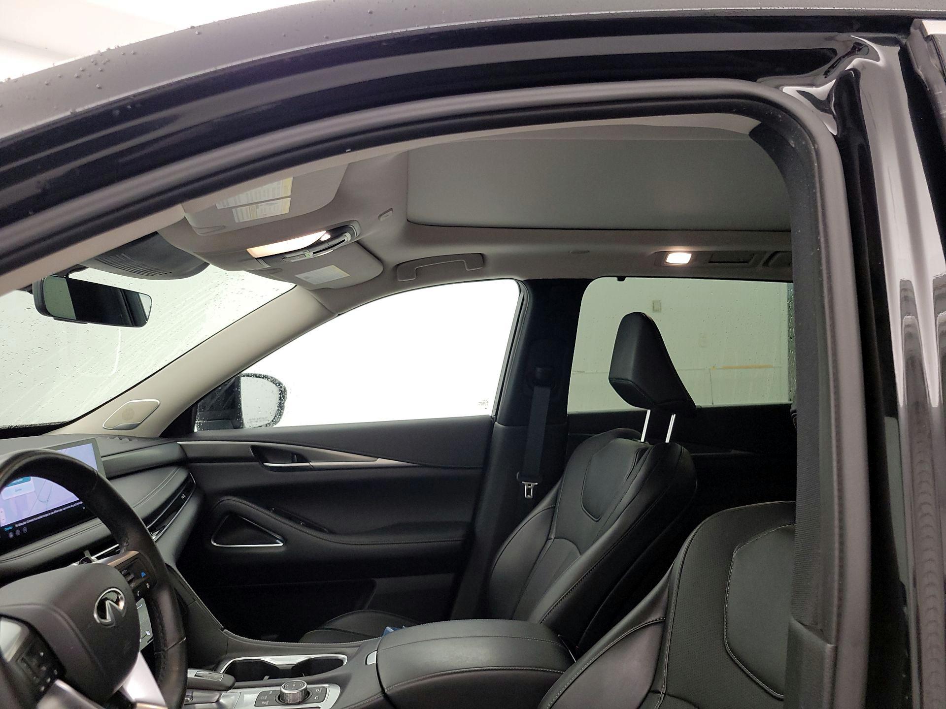 Thumbnail: 2026 INFINITI QX60 - 20