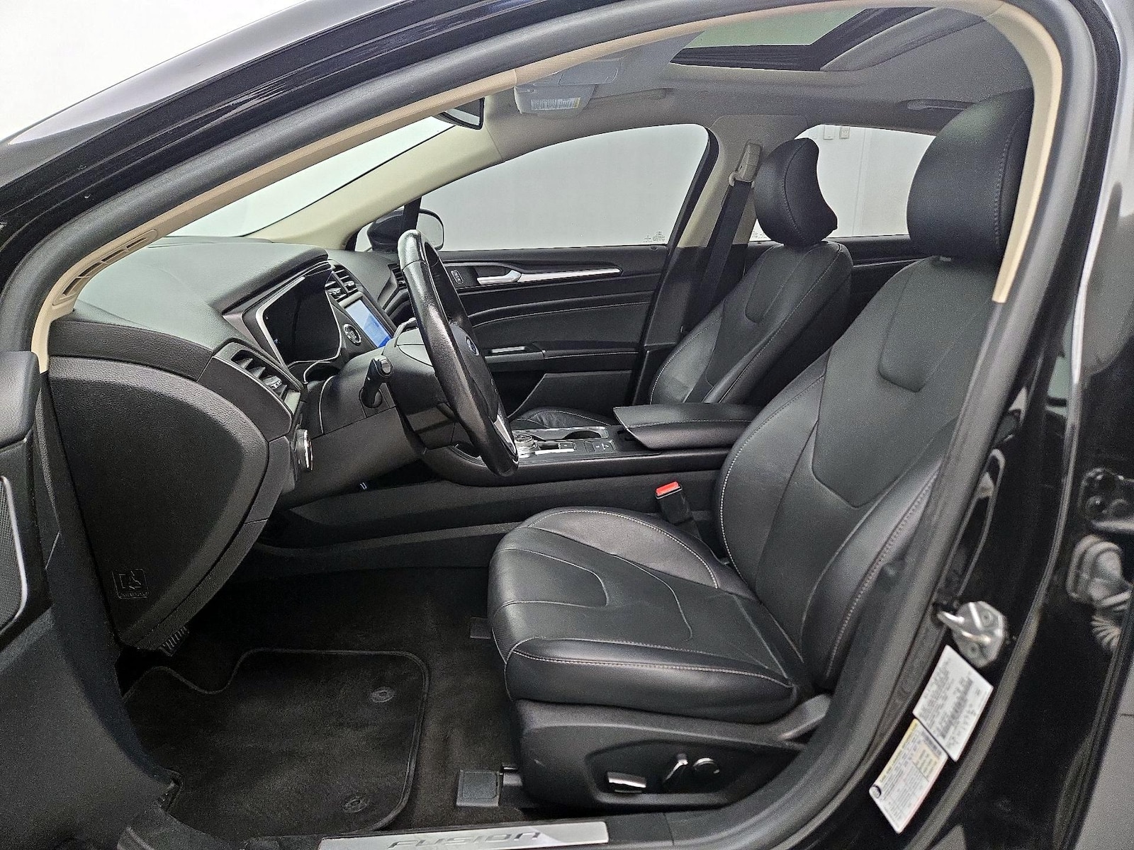 2019 Ford Fusion Hybrid Titanium - Photo 12