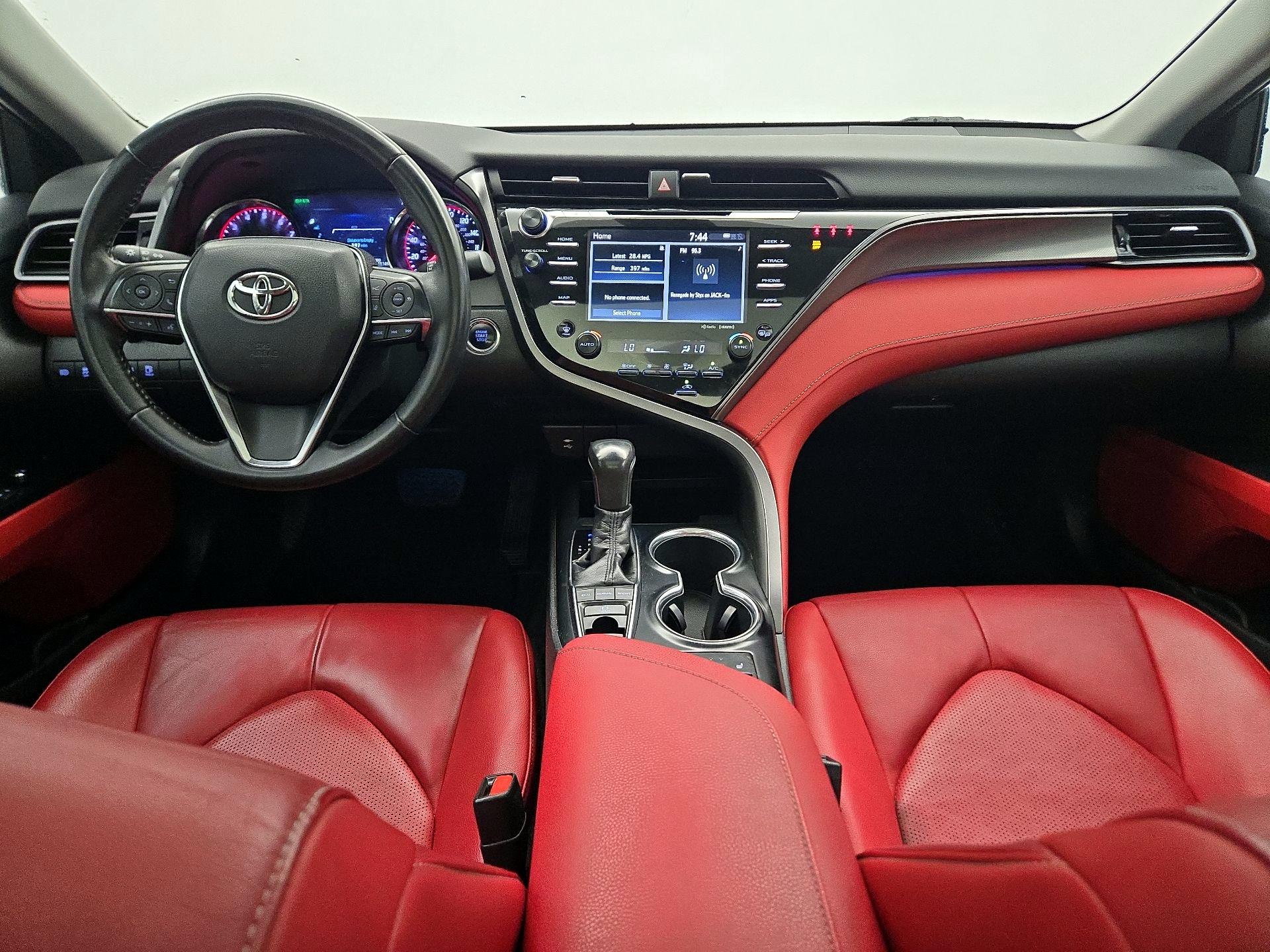 Thumbnail: 2019 Toyota Camry - 9