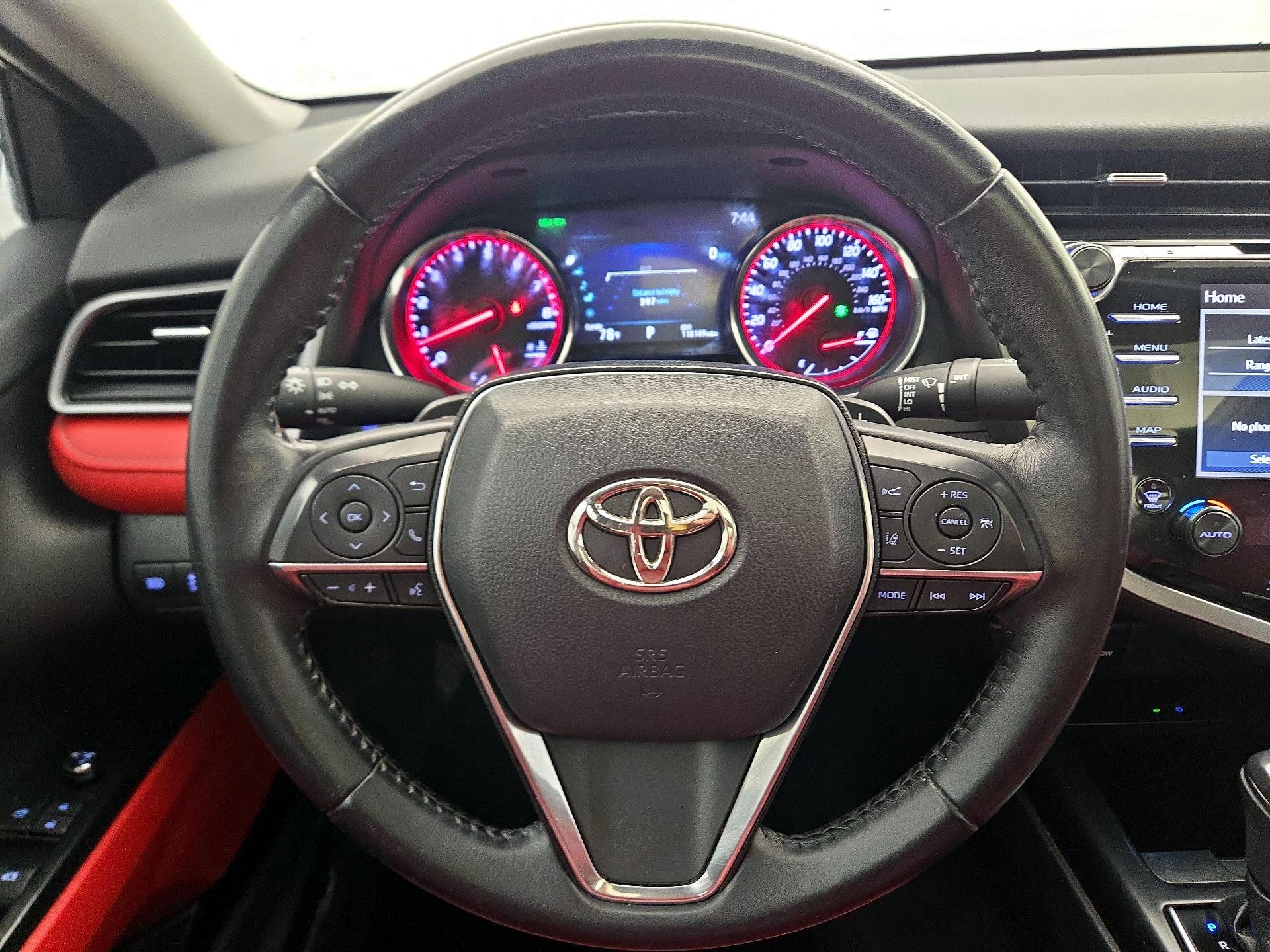 Thumbnail: 2019 Toyota Camry - 10
