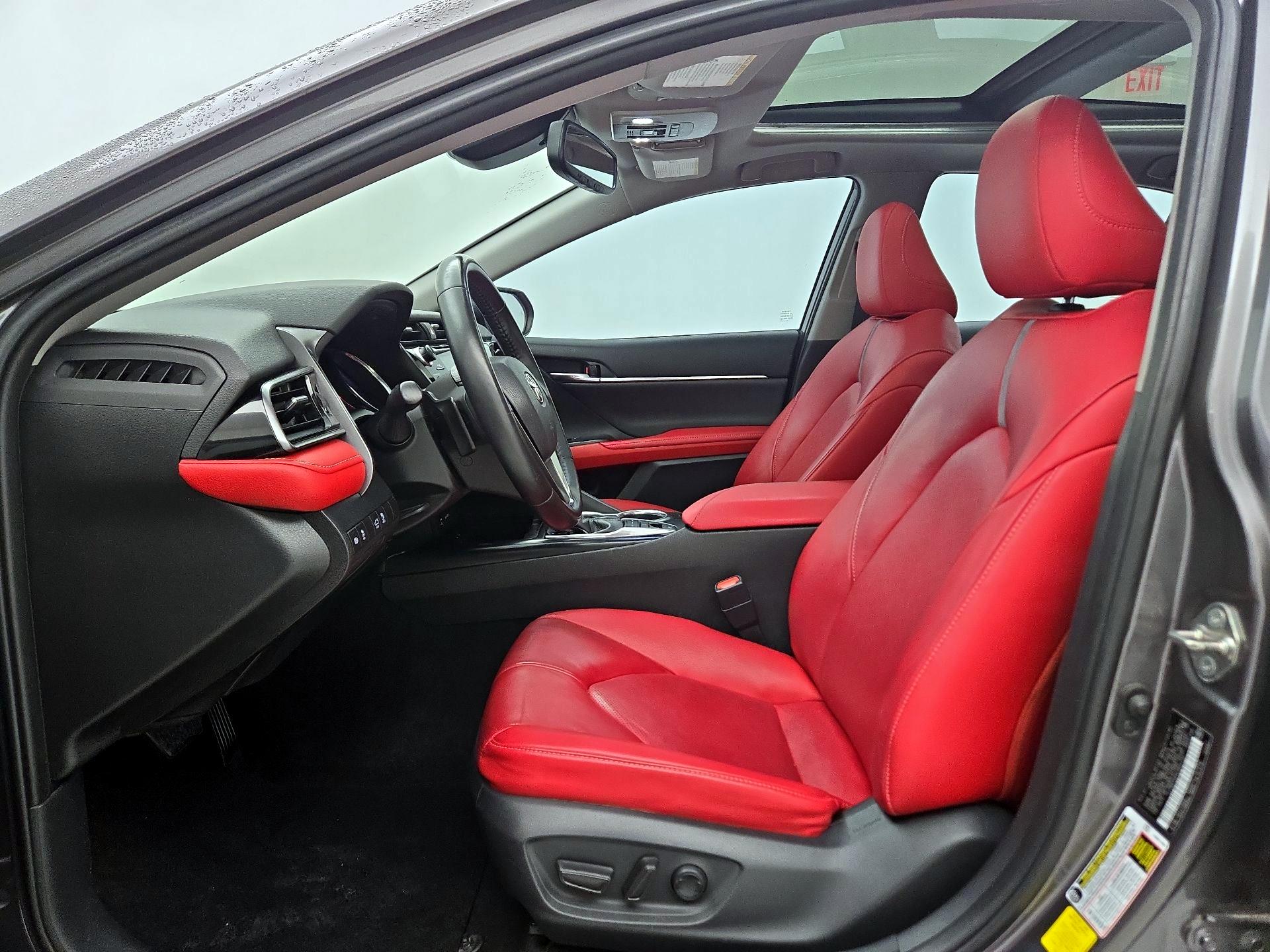 Thumbnail: 2019 Toyota Camry - 11