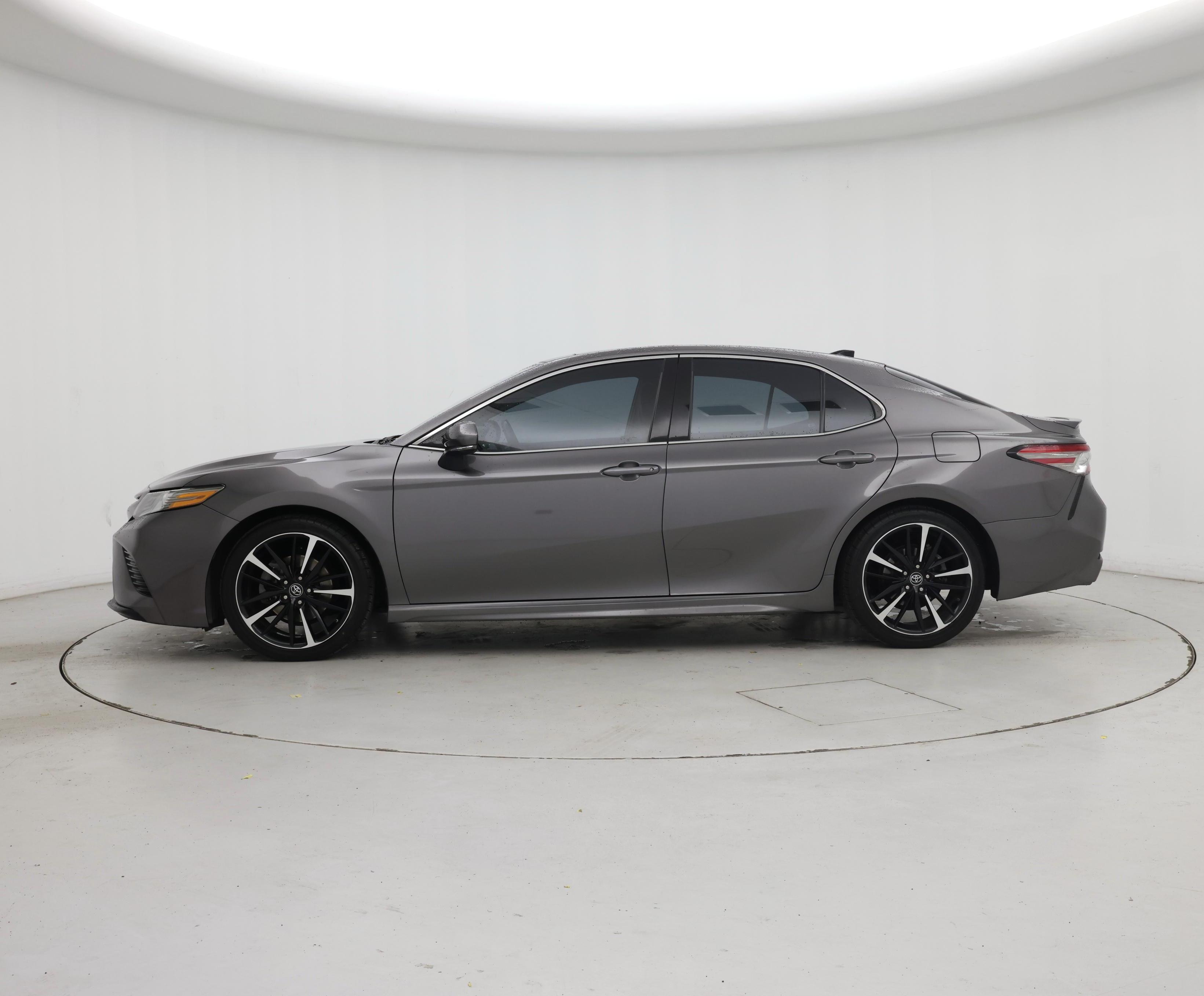 Thumbnail: 2019 Toyota Camry - 3