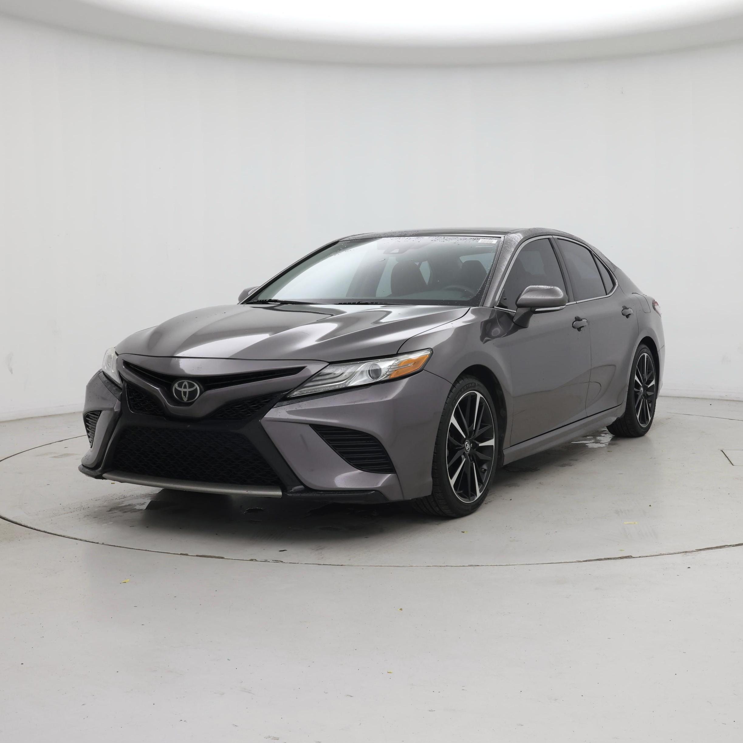 Thumbnail: 2019 Toyota Camry - 4