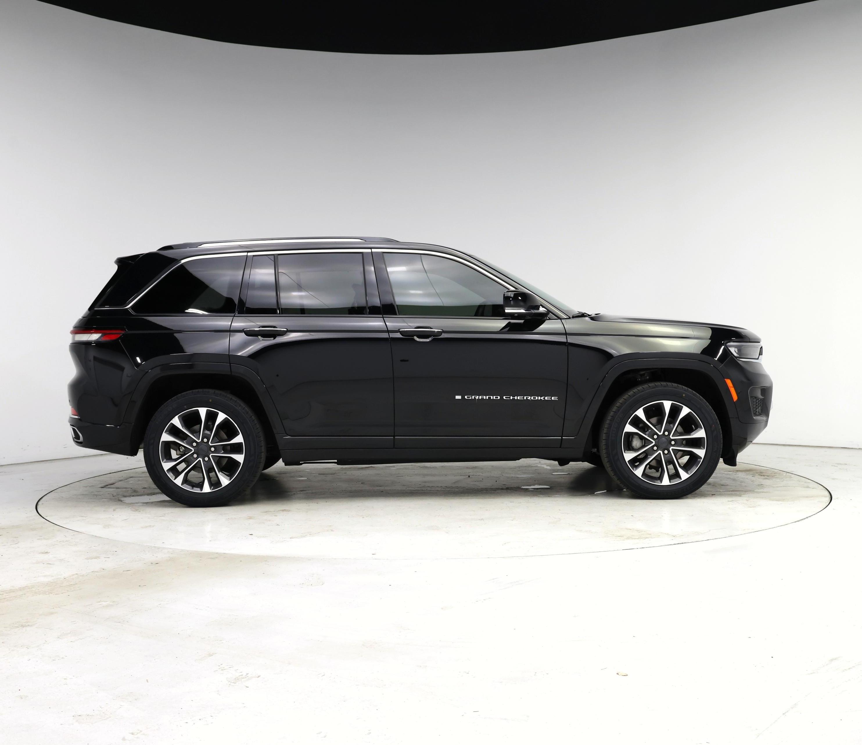 Thumbnail: 2023 Jeep Grand Cherokee - 7