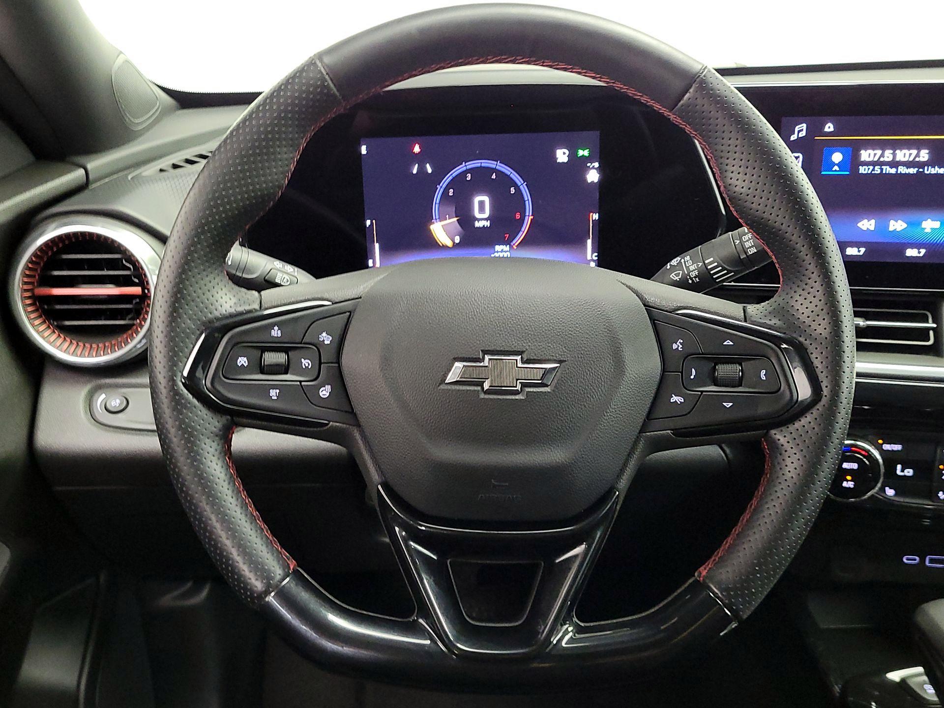 Thumbnail: 2025 Chevrolet Trax - 10
