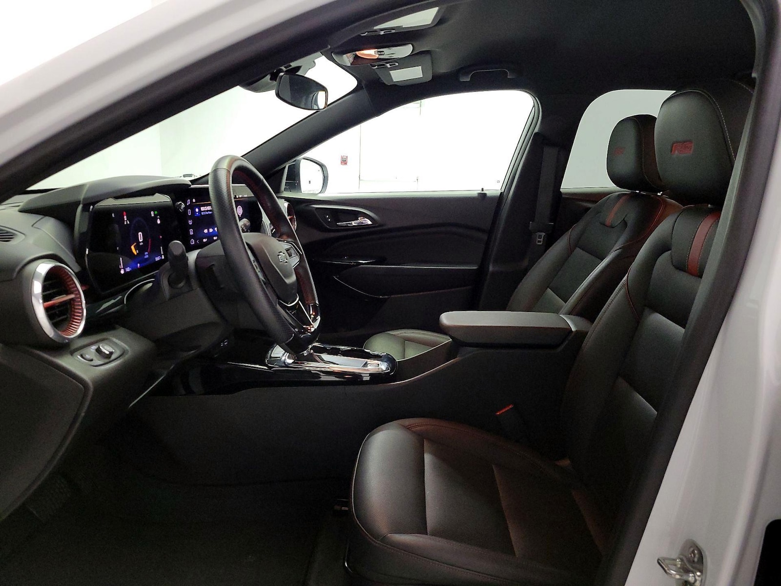 2025 Chevrolet Trax RS - Photo 12