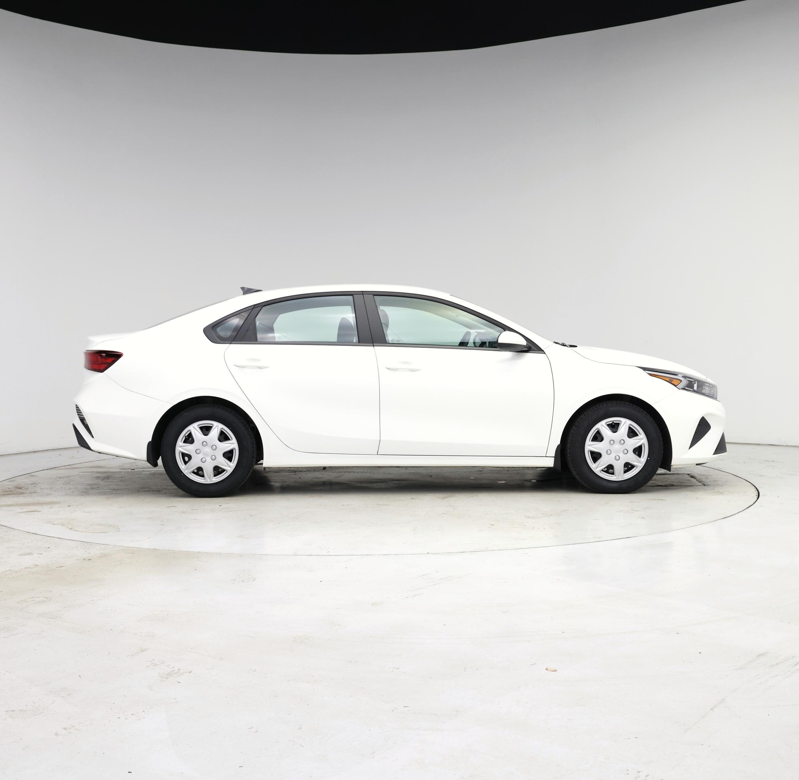 Thumbnail: 2024 Kia Forte - 7
