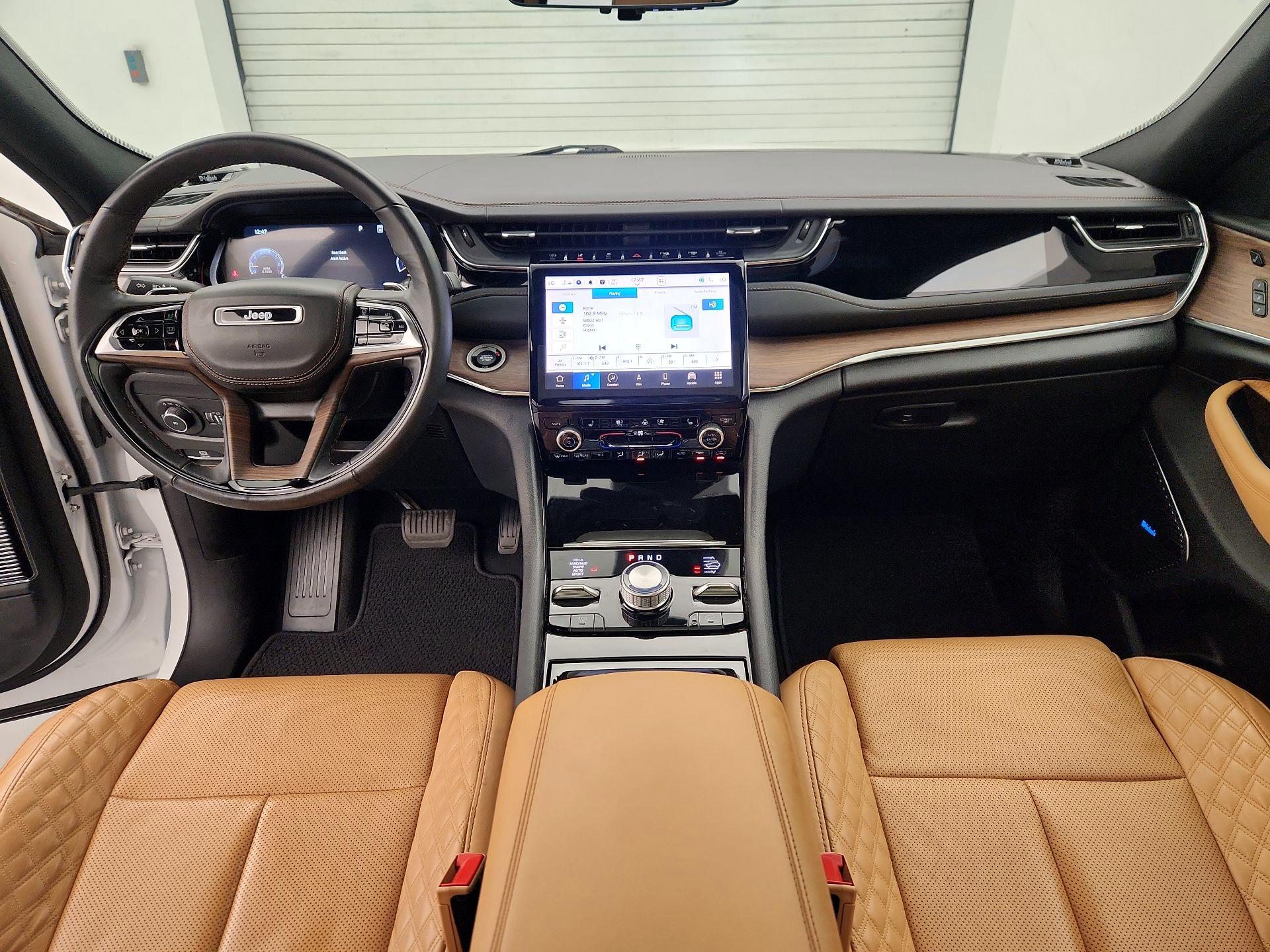 Thumbnail: 2023 Jeep Grand Cherokee - 9