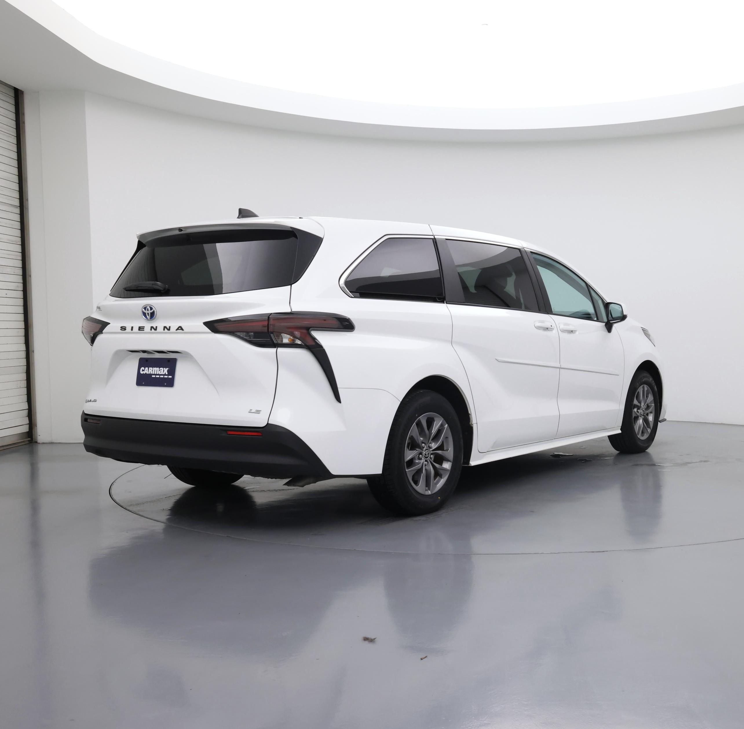 Thumbnail: 2025 Toyota Sienna - 8