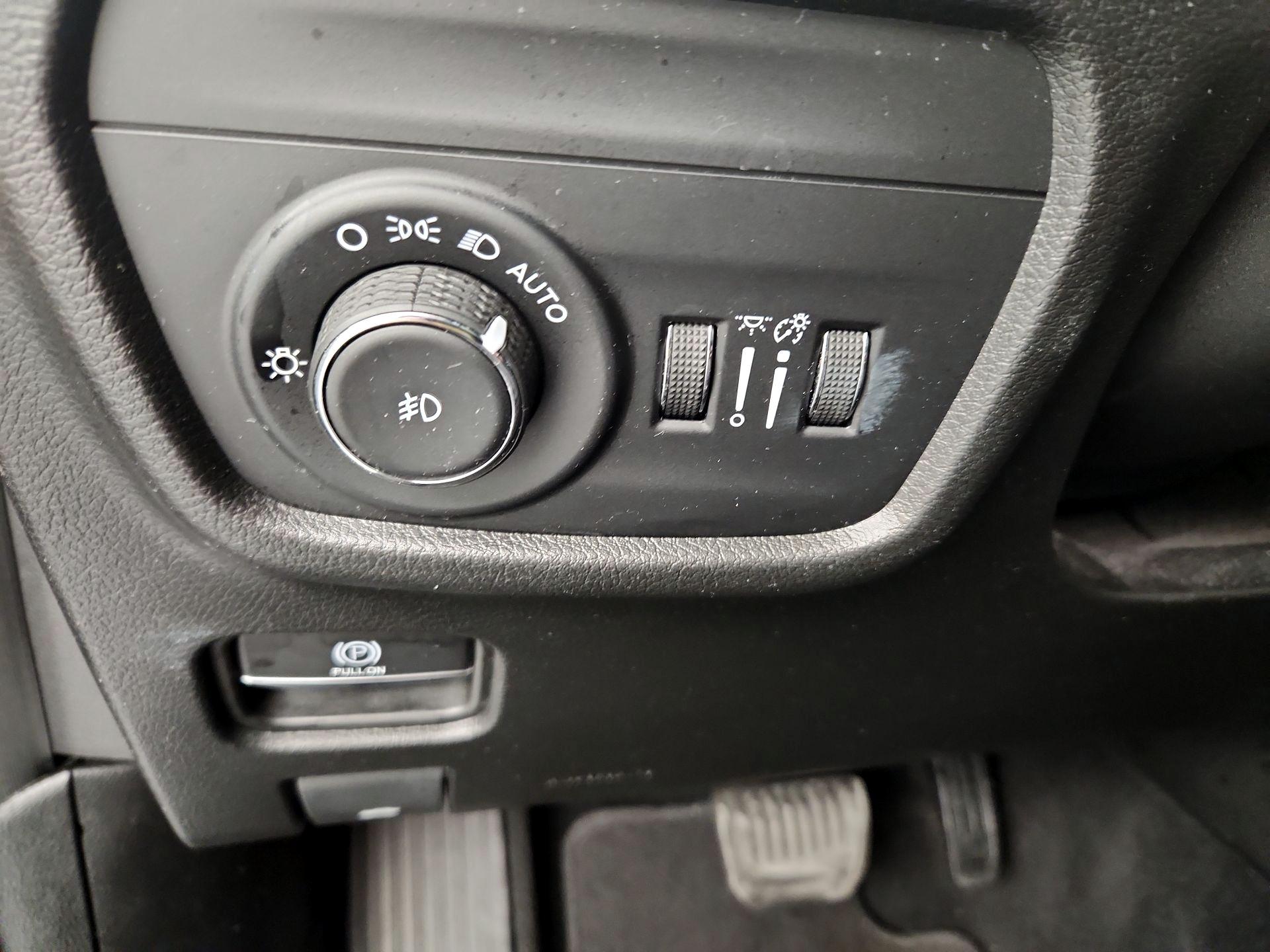 Thumbnail: 2023 Jeep Grand Cherokee L - 13