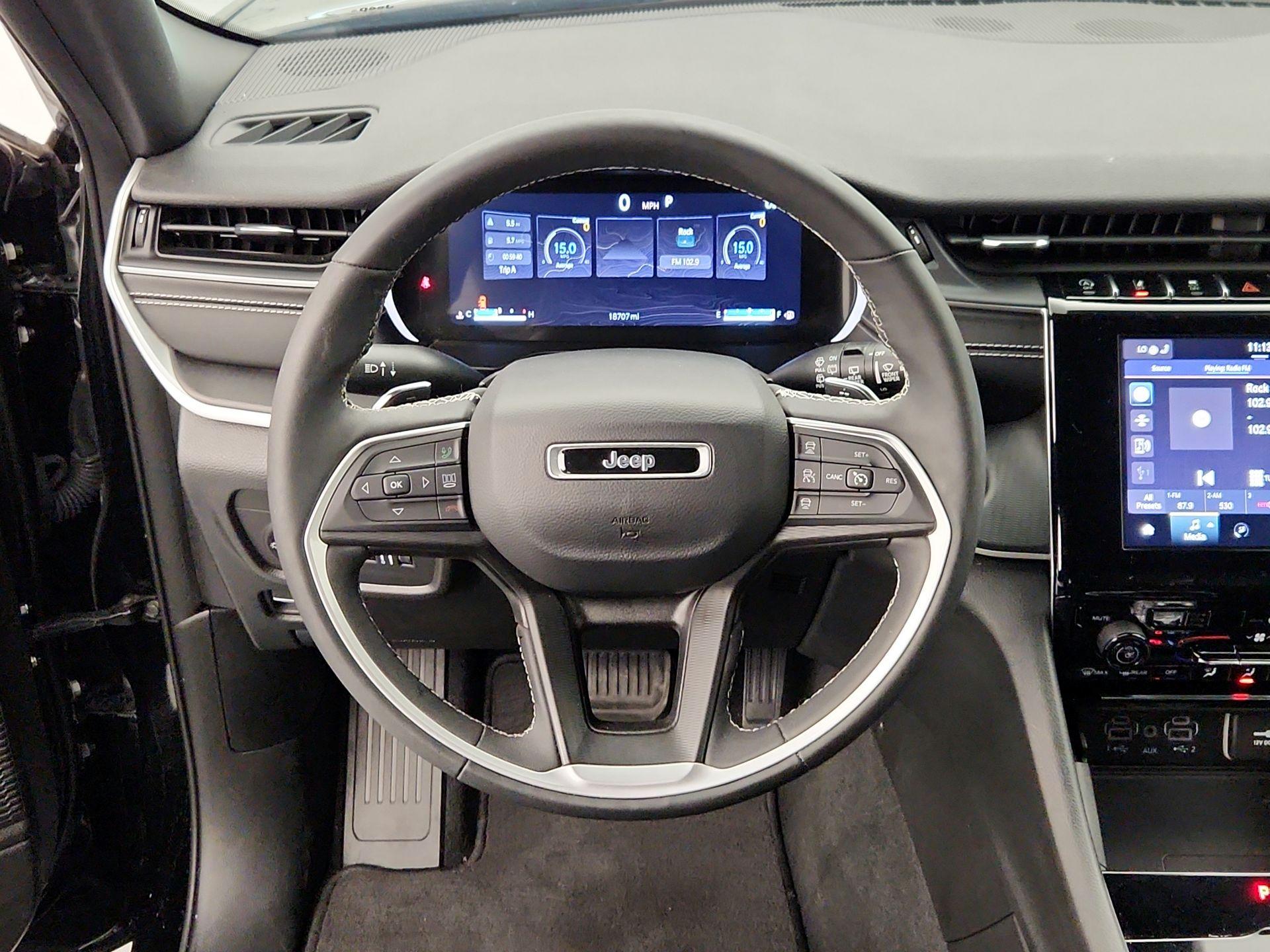 Thumbnail: 2023 Jeep Grand Cherokee - 10