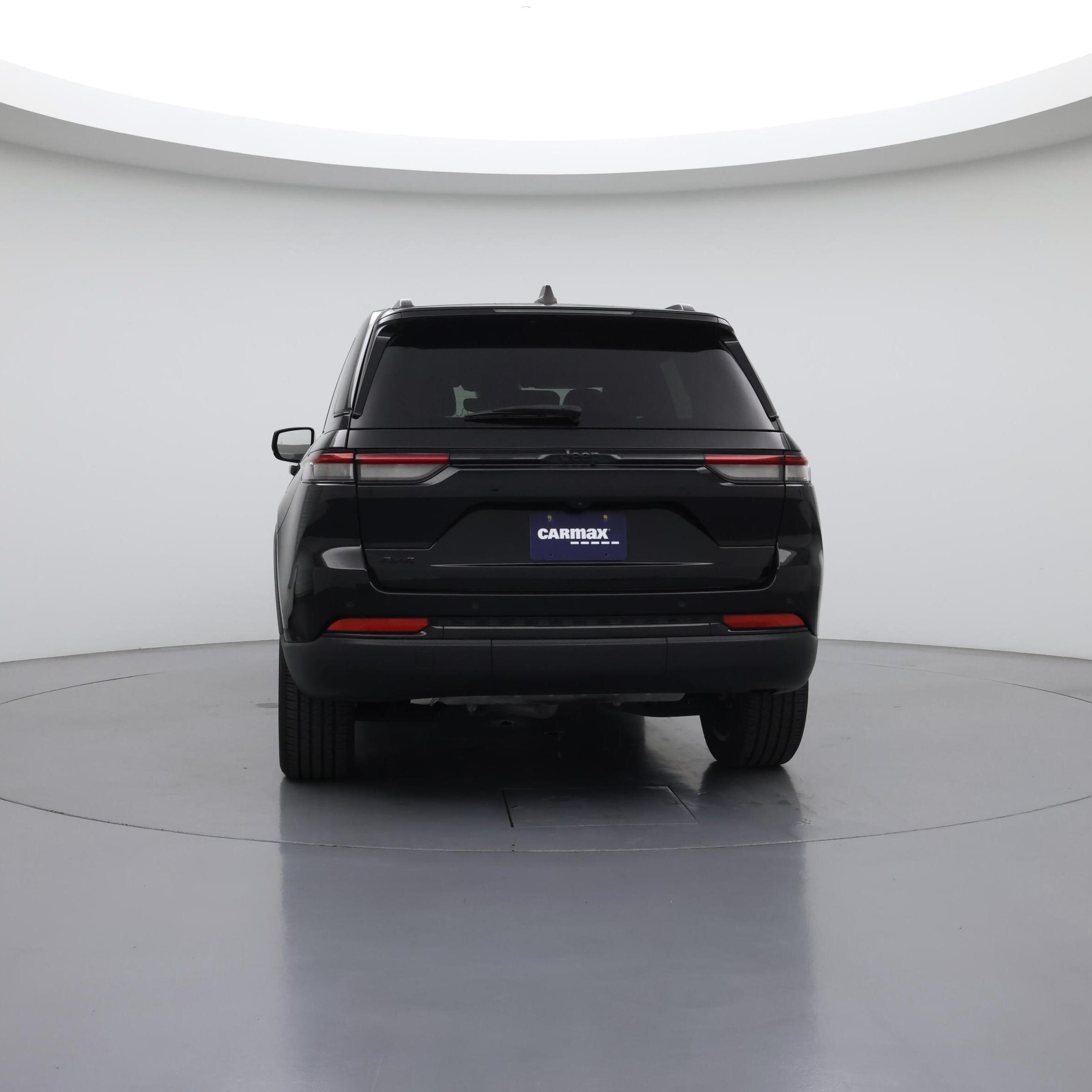 Thumbnail: 2023 Jeep Grand Cherokee - 6