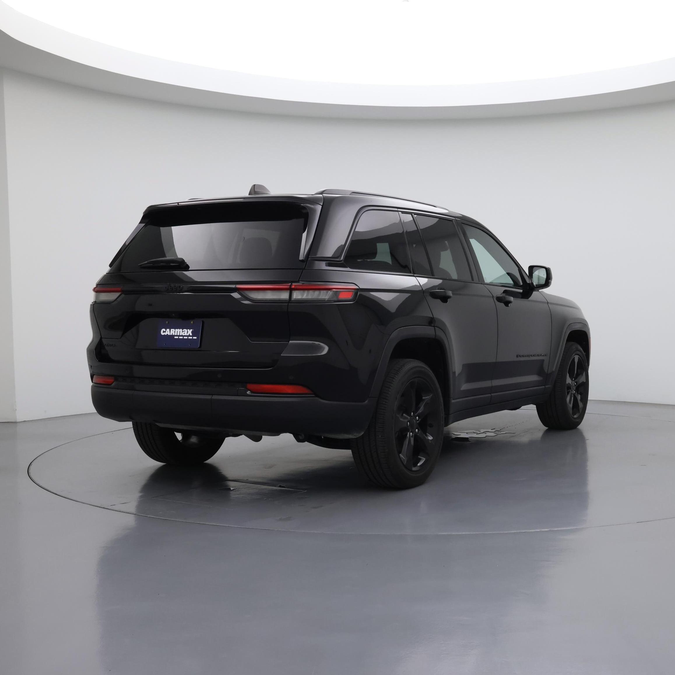 Thumbnail: 2023 Jeep Grand Cherokee - 8