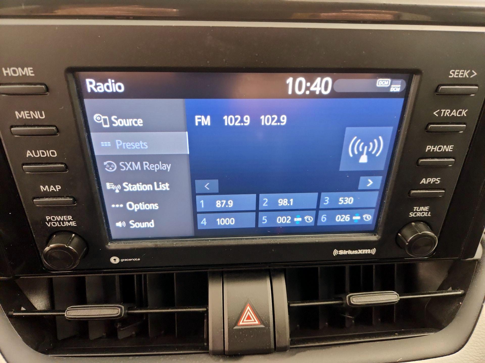 Thumbnail: 2021 Toyota RAV4 - 15