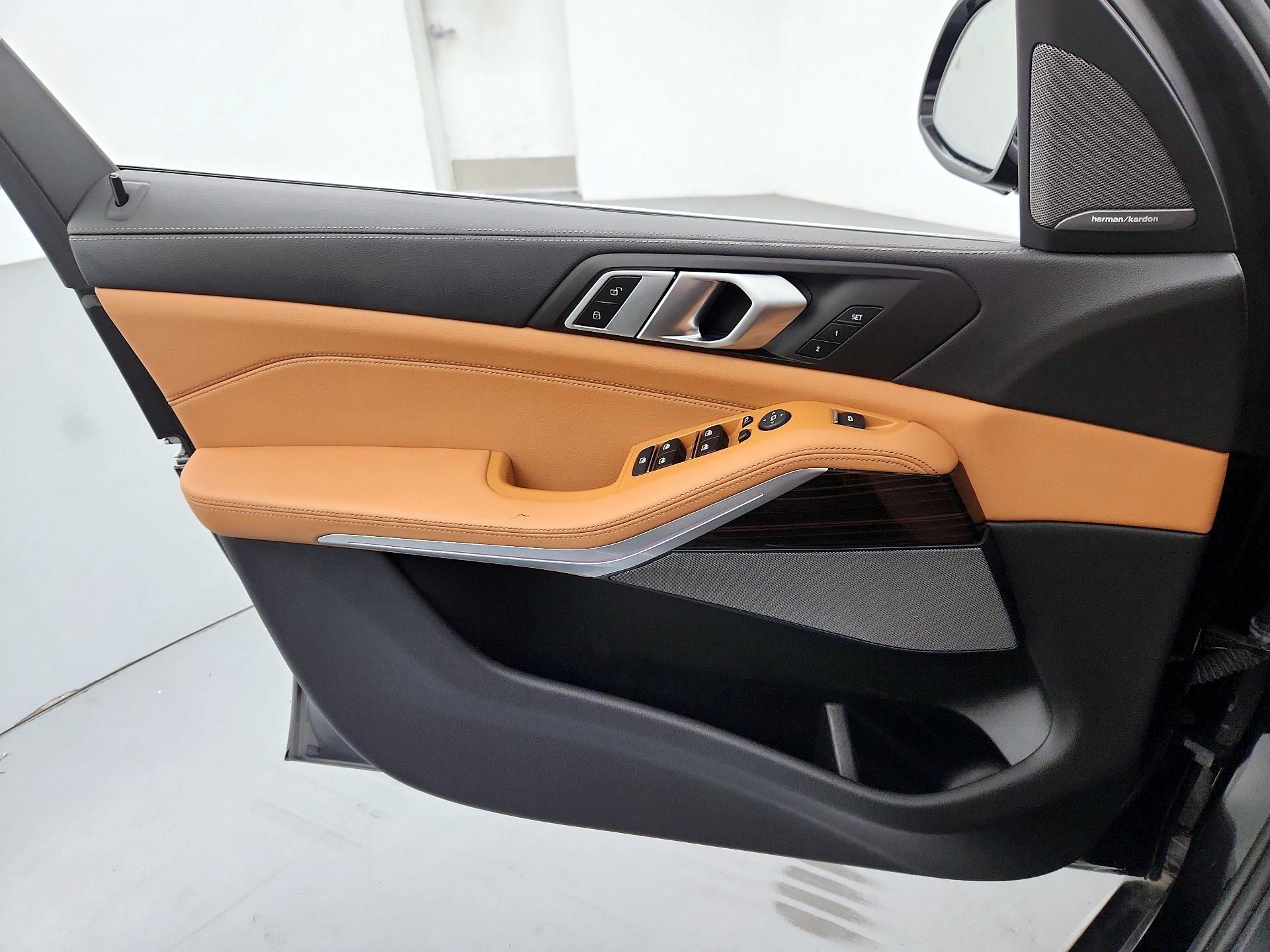 Thumbnail: 2021 BMW X5 - 12