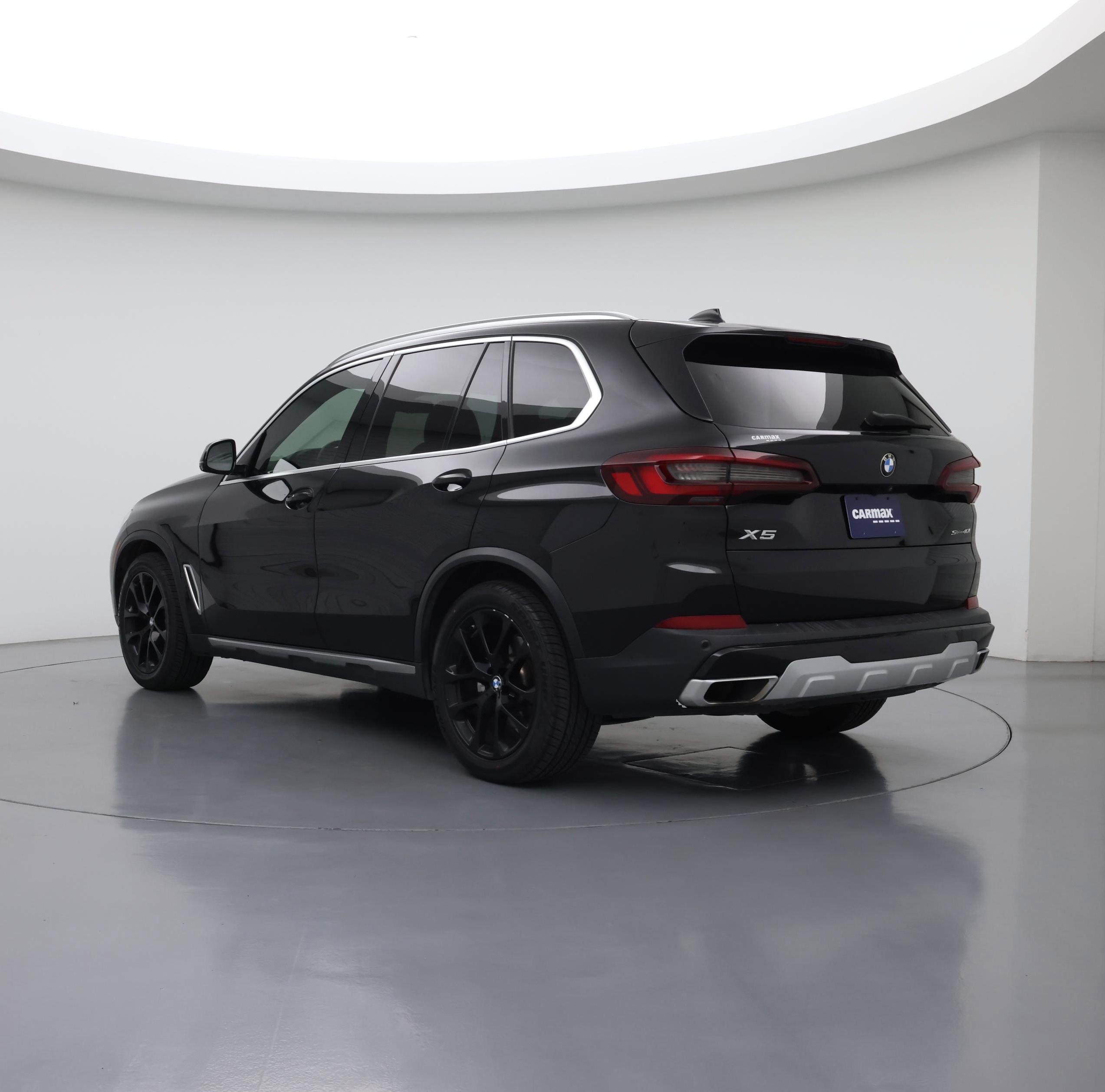 Thumbnail: 2021 BMW X5 - 2