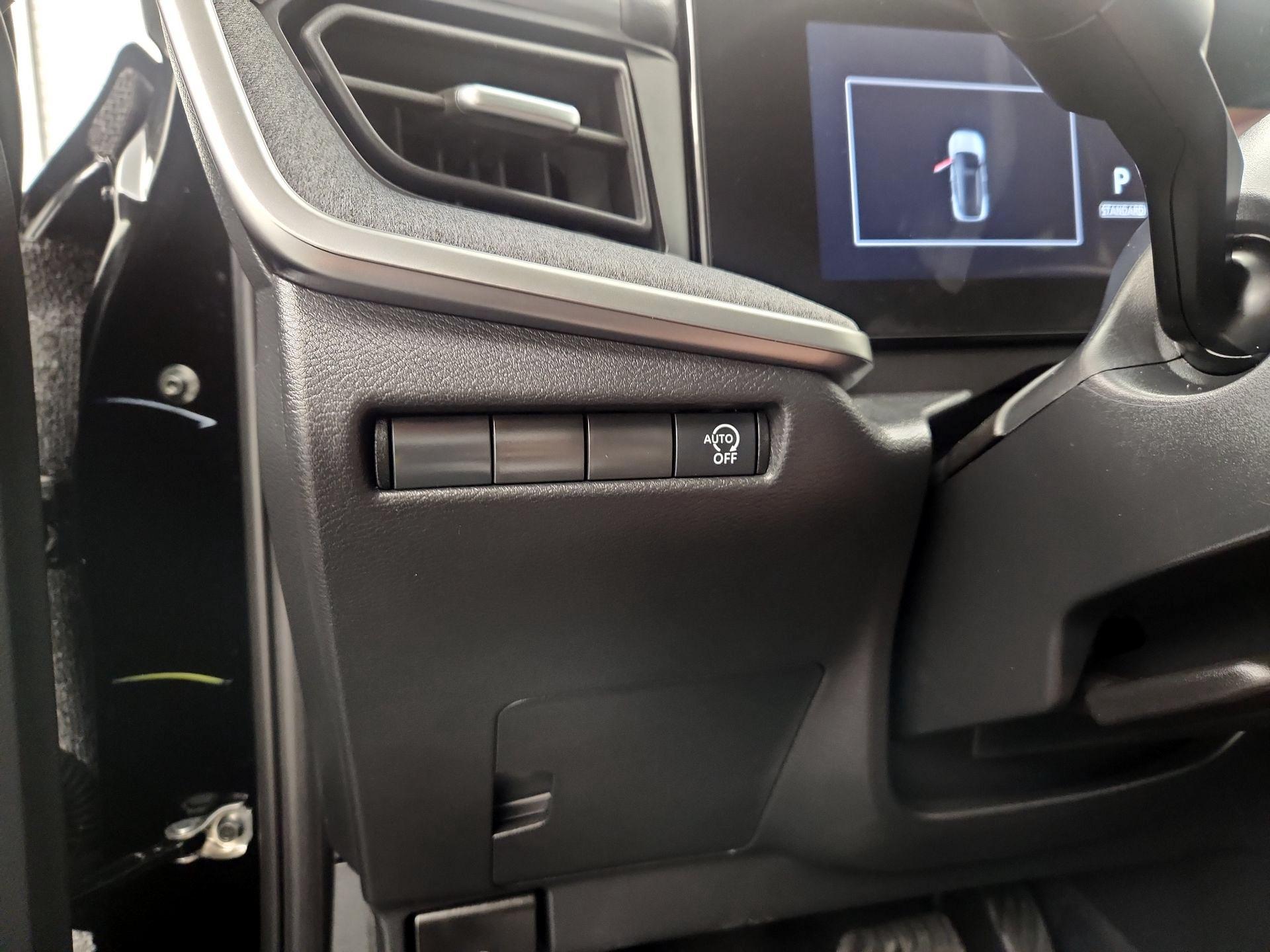 Thumbnail: 2026 Nissan Kicks - 13