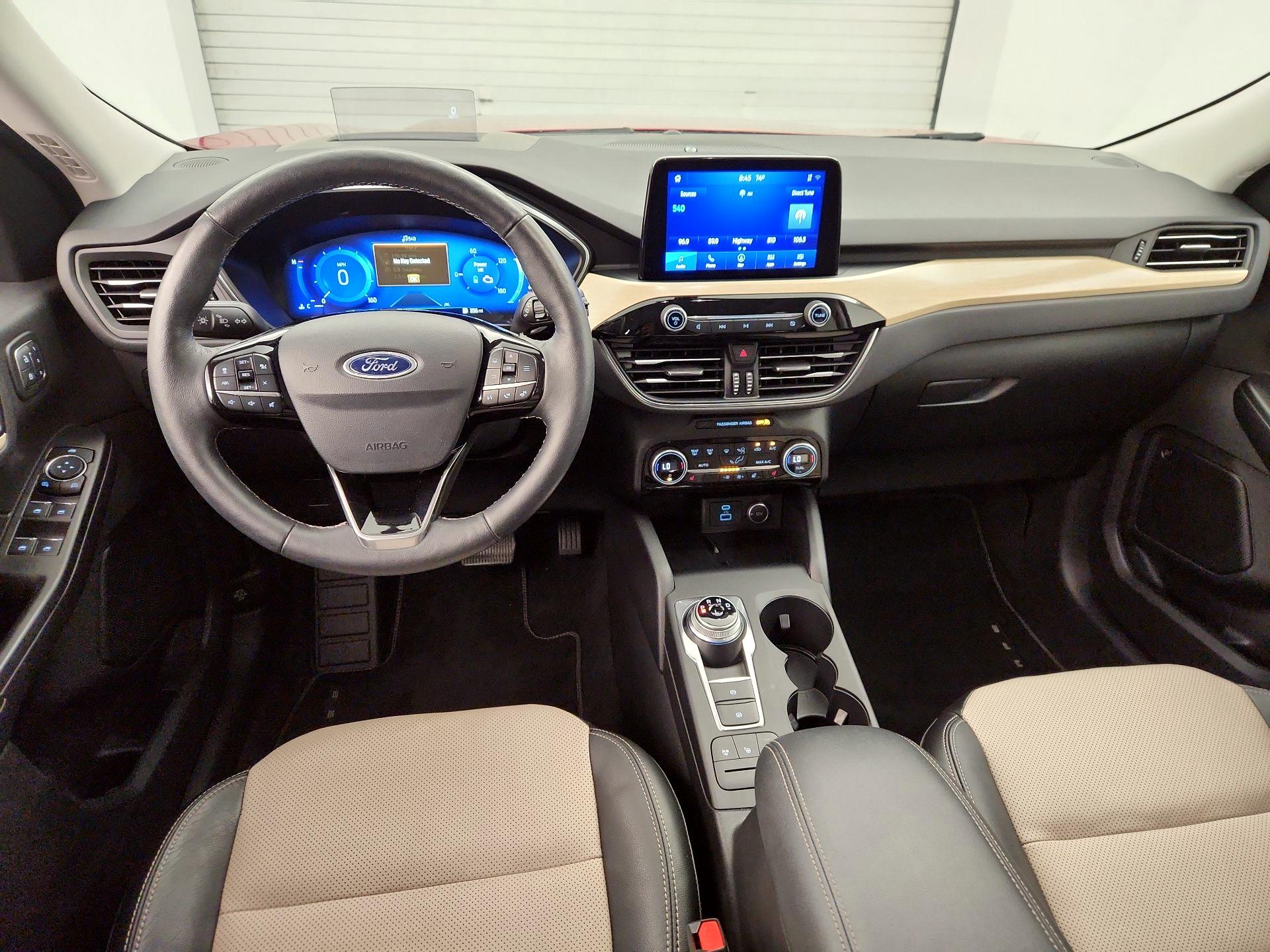 Thumbnail: 2021 Ford Escape - 9
