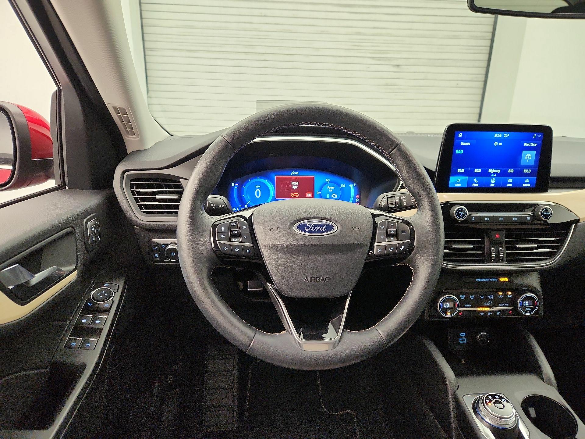 Thumbnail: 2021 Ford Escape - 10