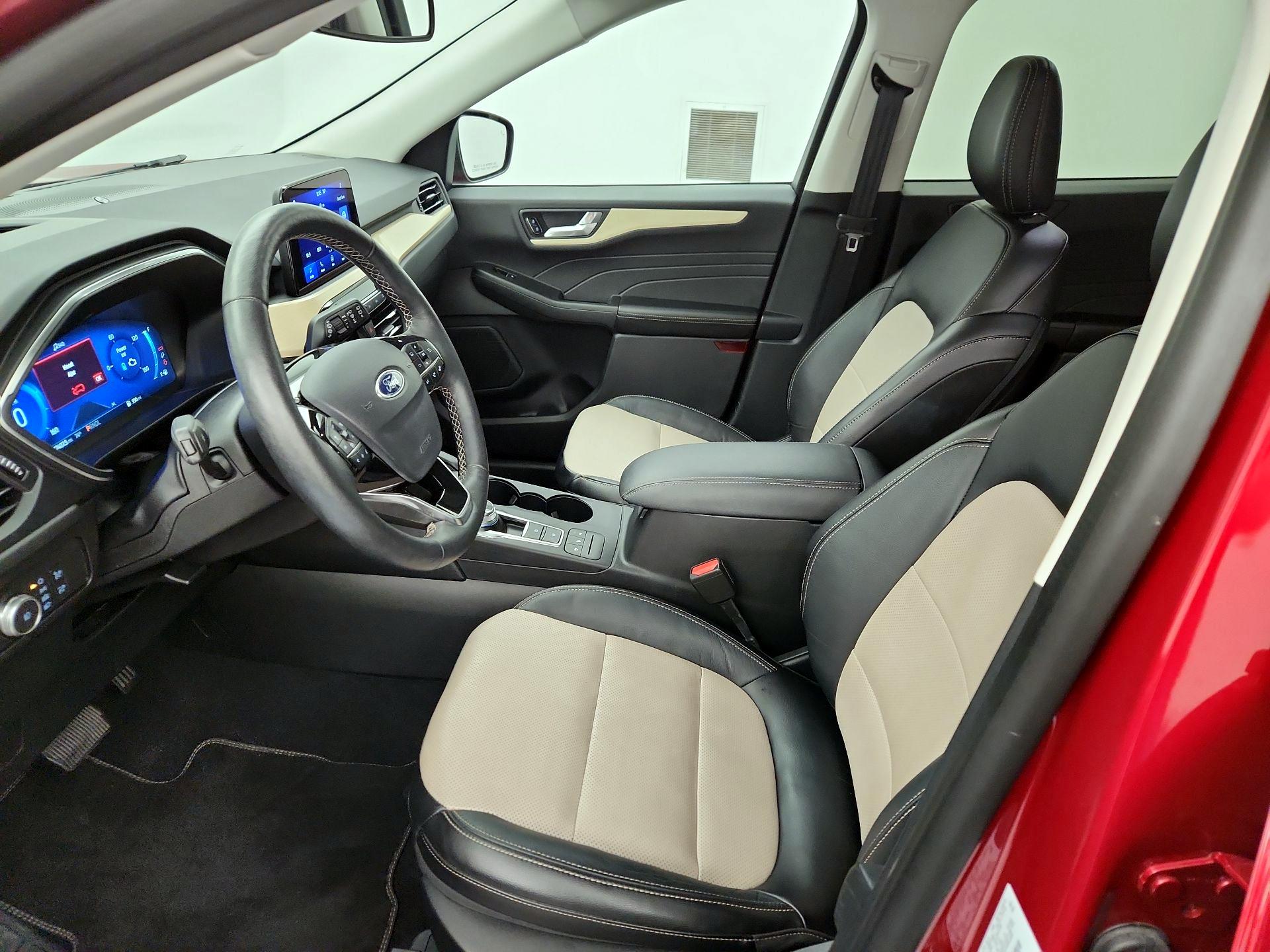 Thumbnail: 2021 Ford Escape - 11