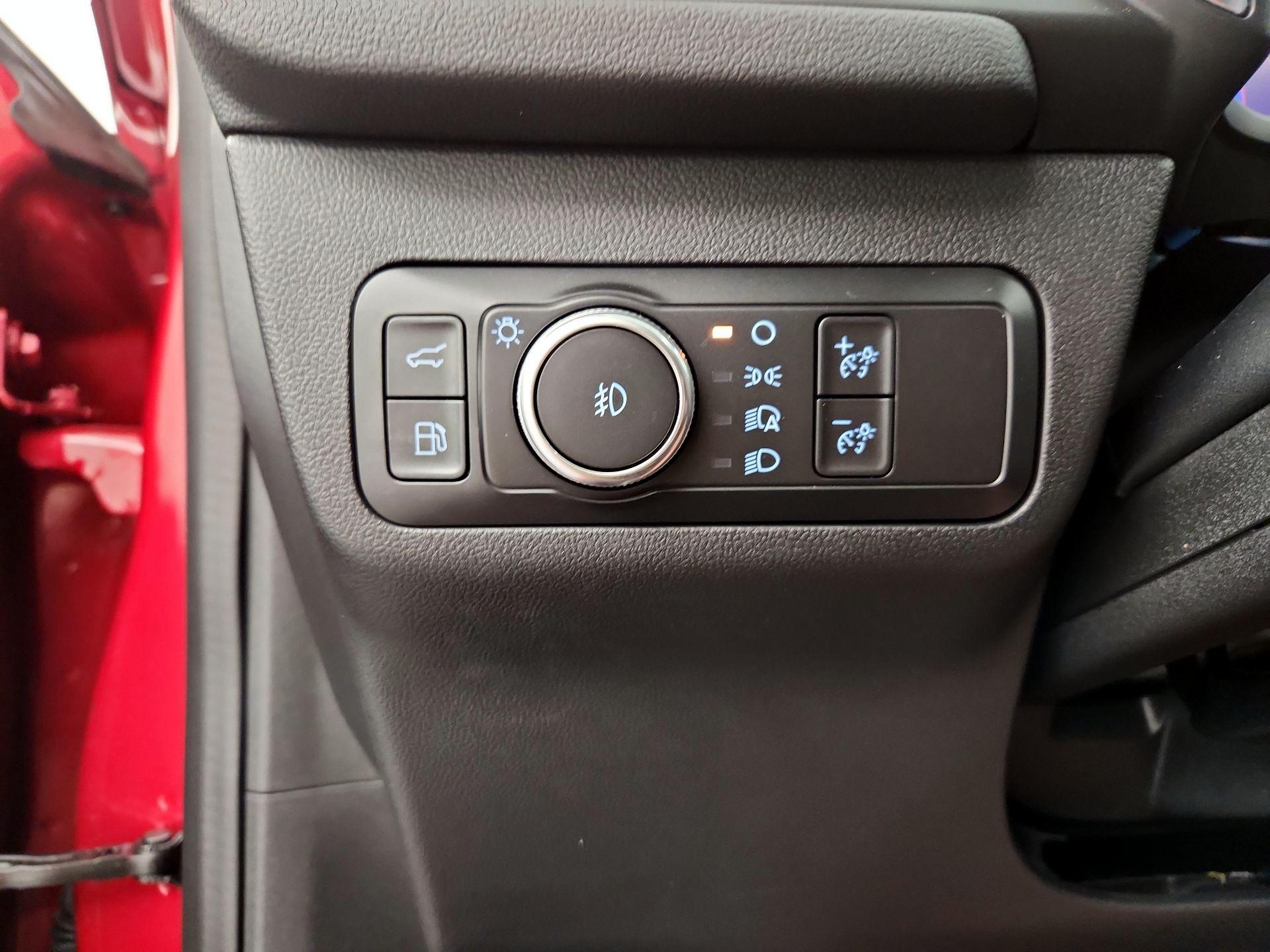 Thumbnail: 2021 Ford Escape - 13