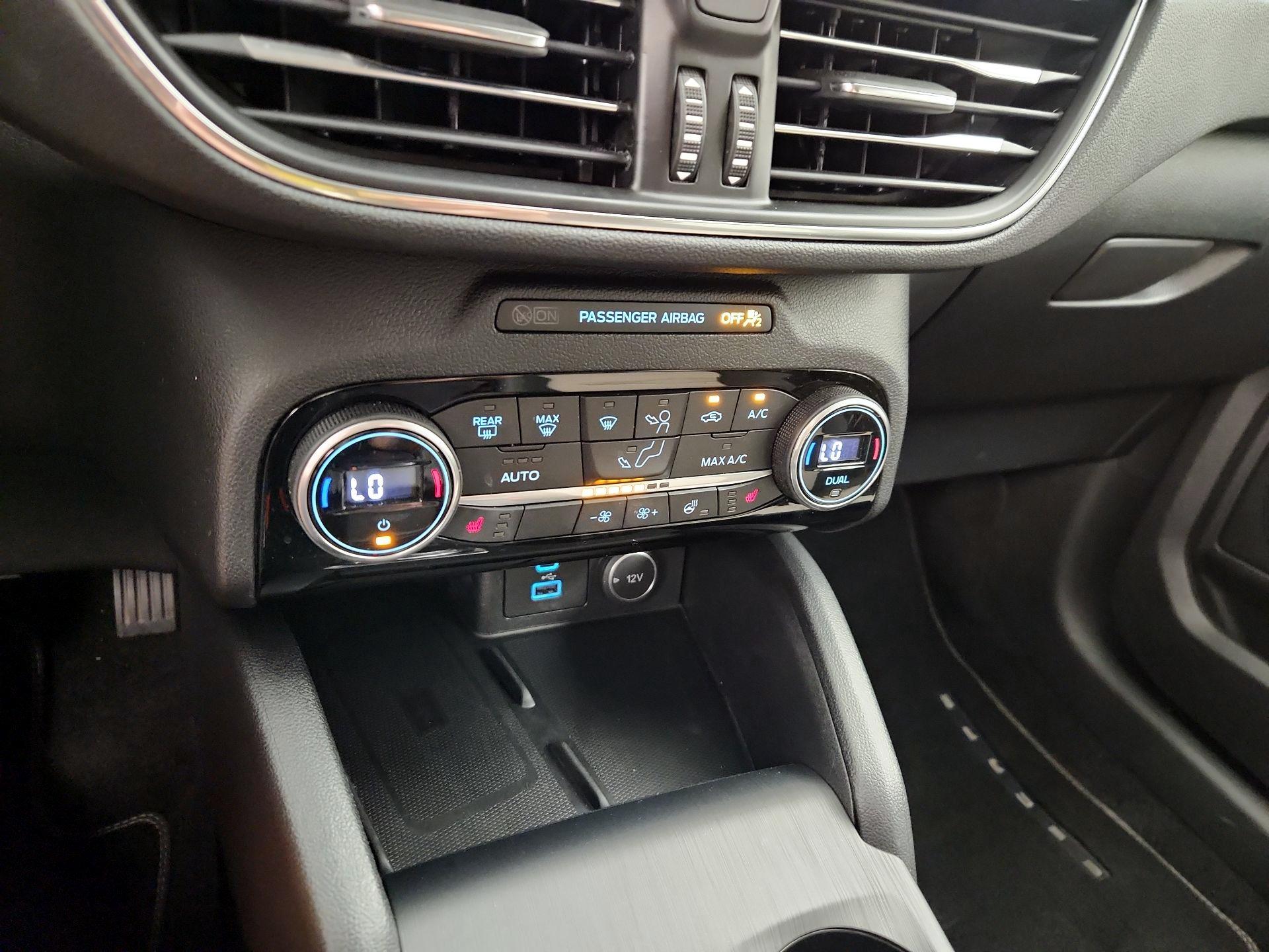 Thumbnail: 2021 Ford Escape - 16