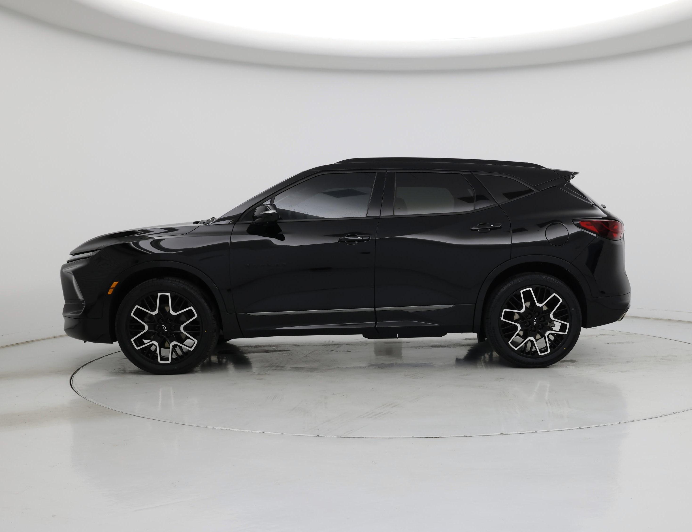 Thumbnail: 2023 Chevrolet Blazer - 3