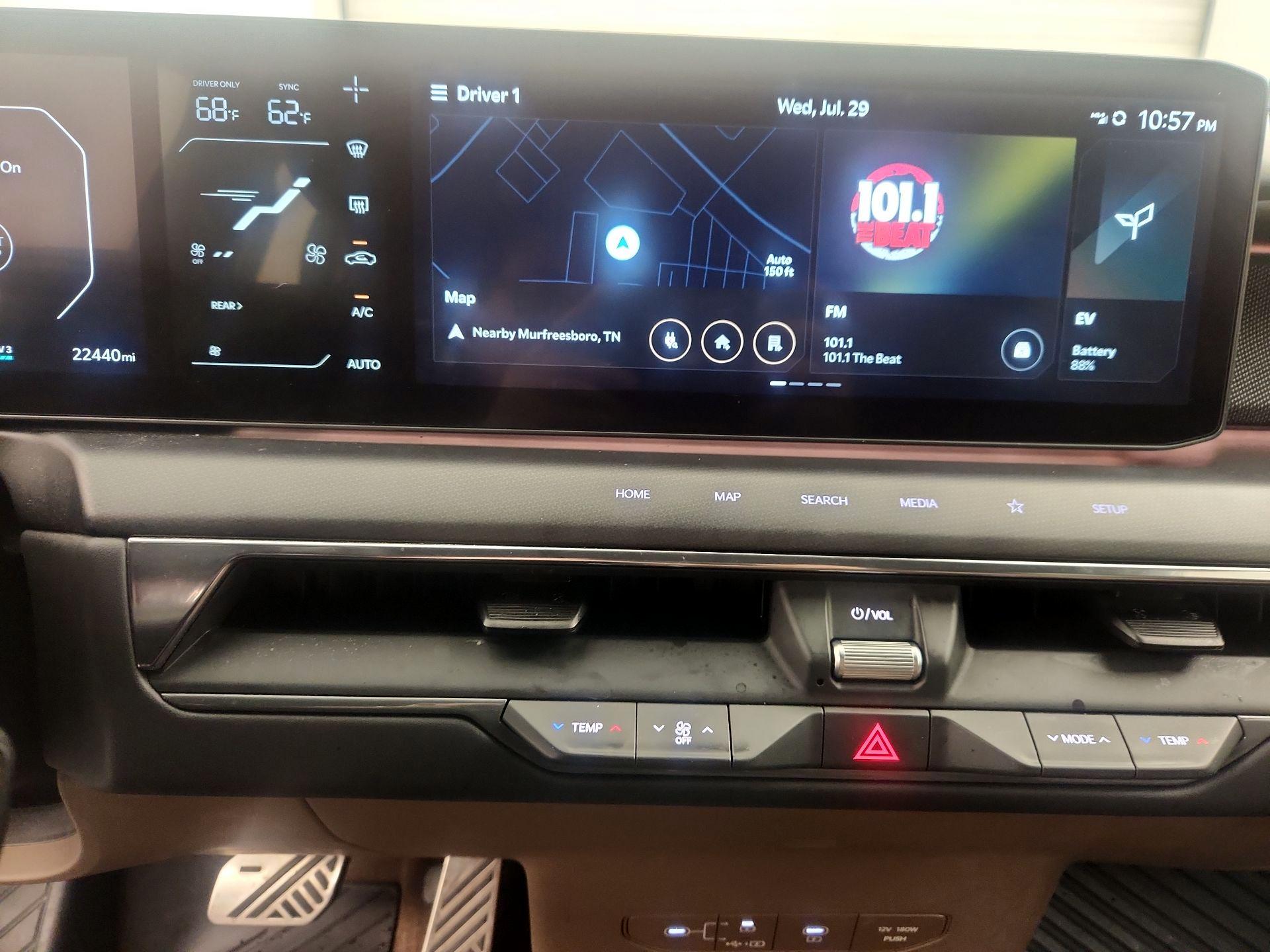 Thumbnail: 2024 Kia EV9 - 17