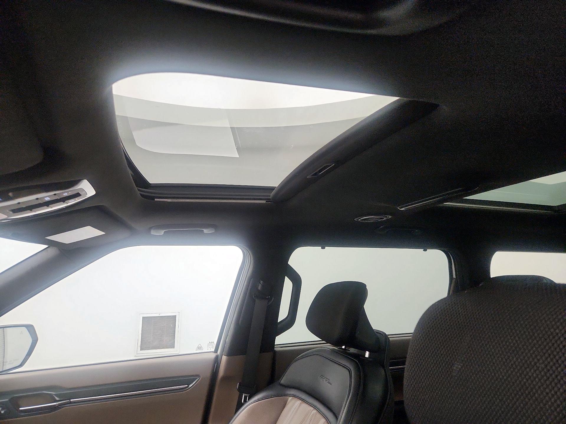 Thumbnail: 2024 Kia EV9 - 20