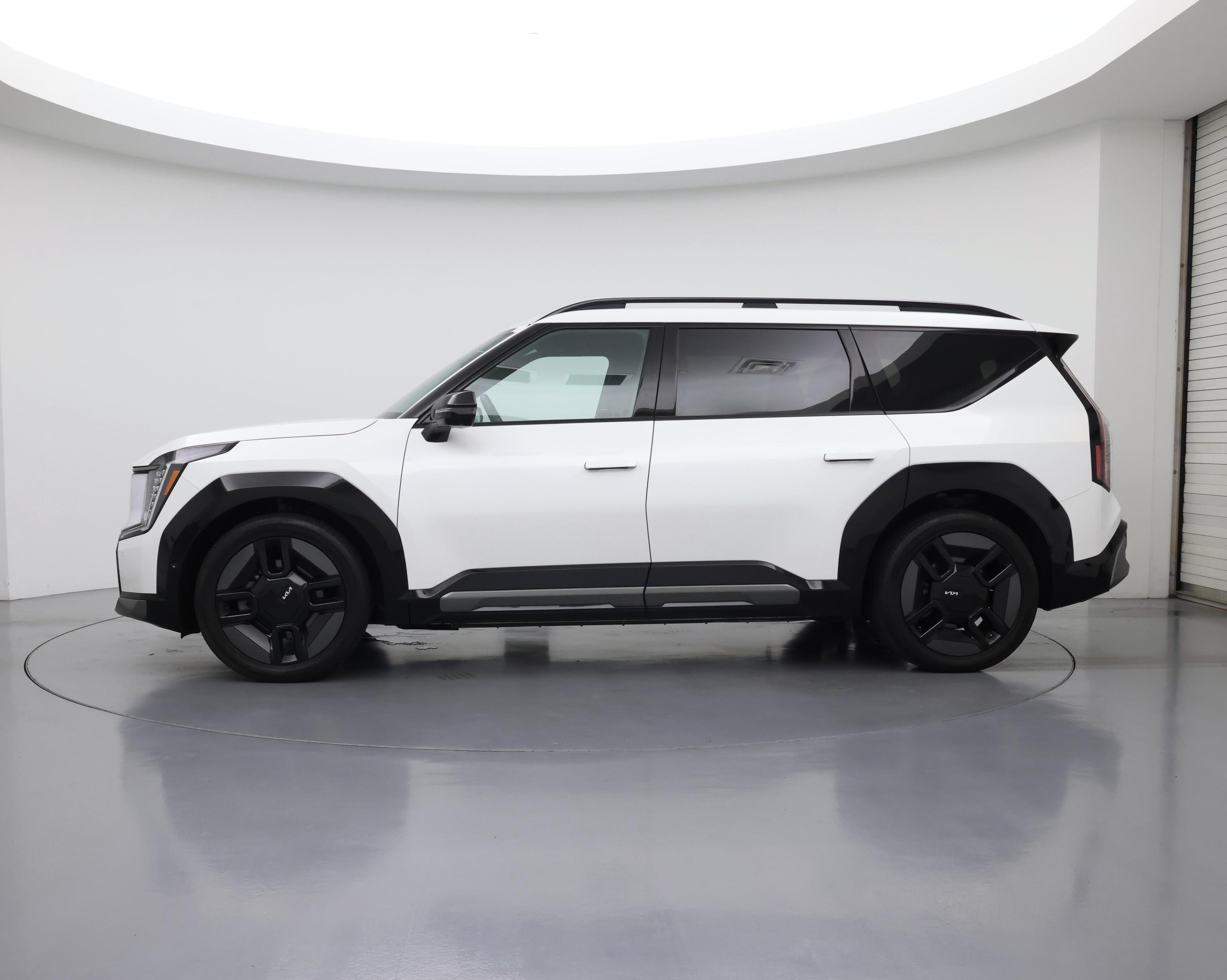 Thumbnail: 2024 Kia EV9 - 3
