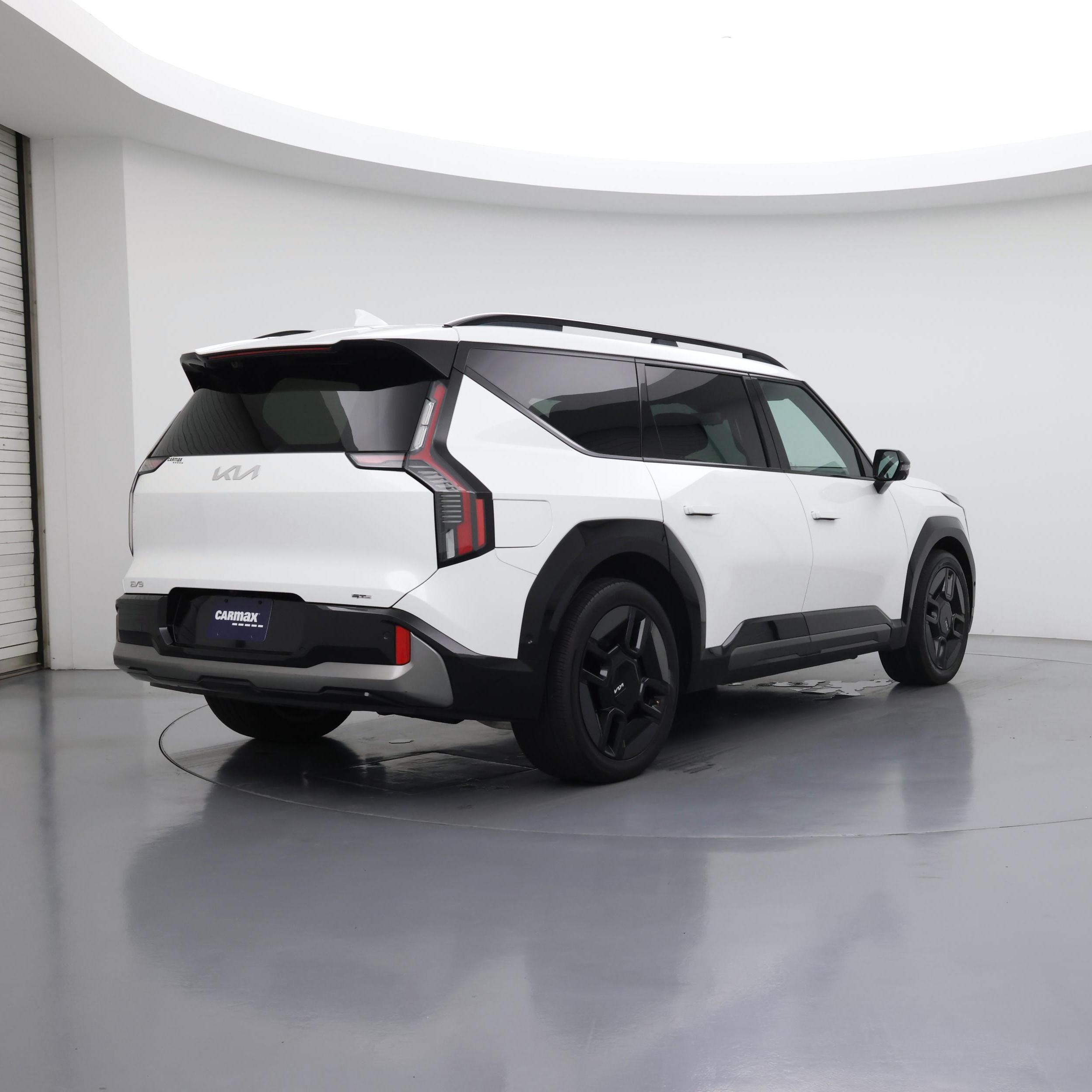 Thumbnail: 2024 Kia EV9 - 8