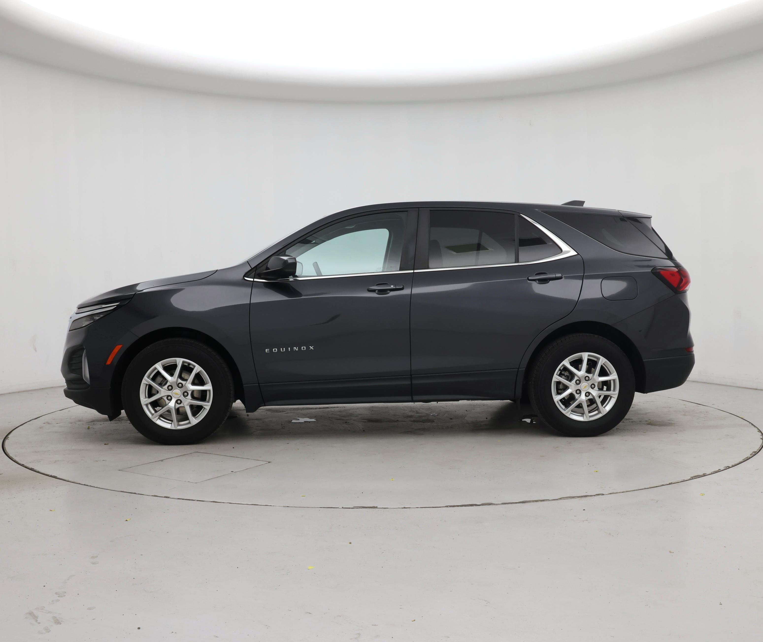 Thumbnail: 2022 Chevrolet Equinox - 3