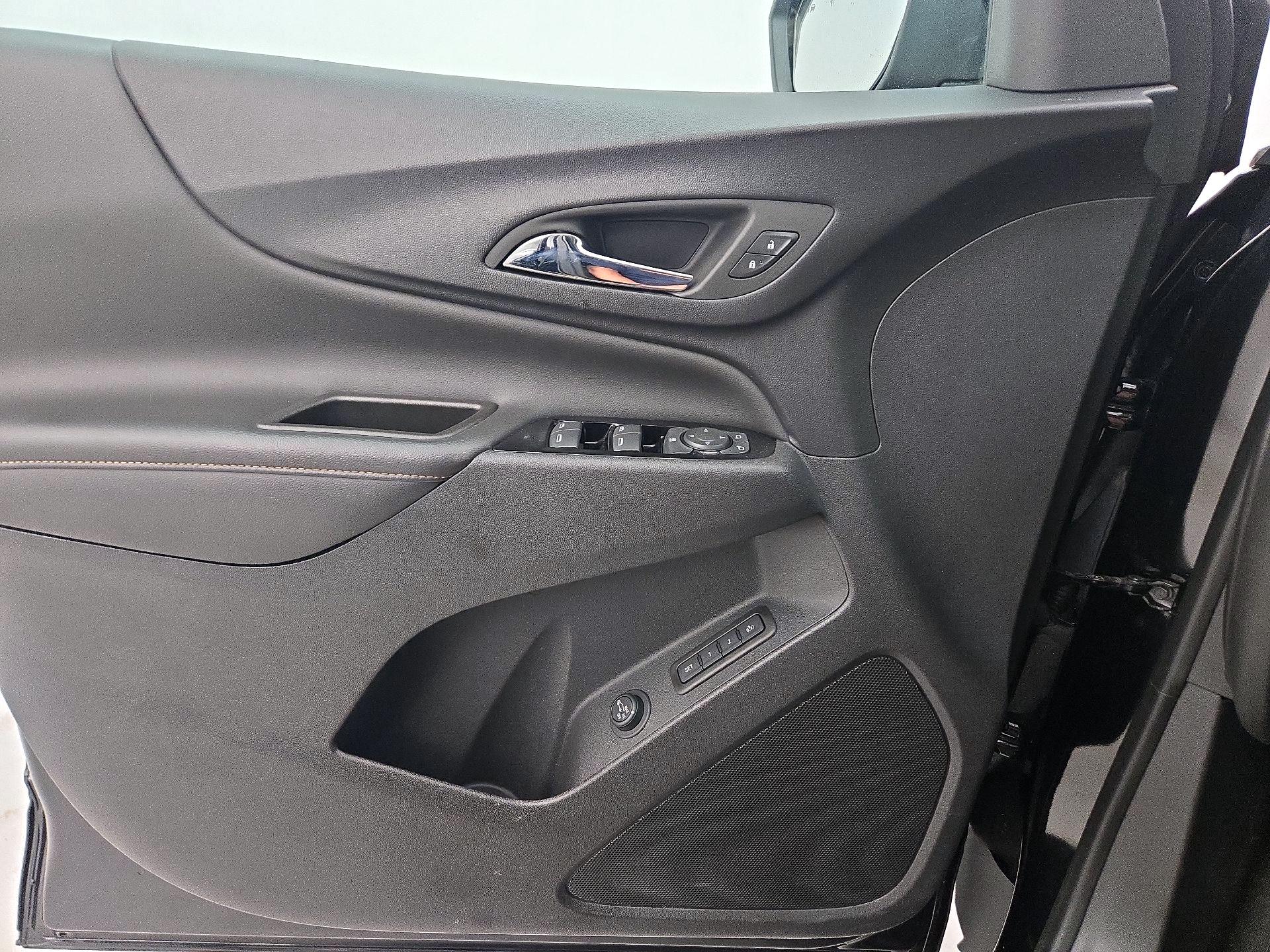 Thumbnail: 2023 Chevrolet Equinox - 12