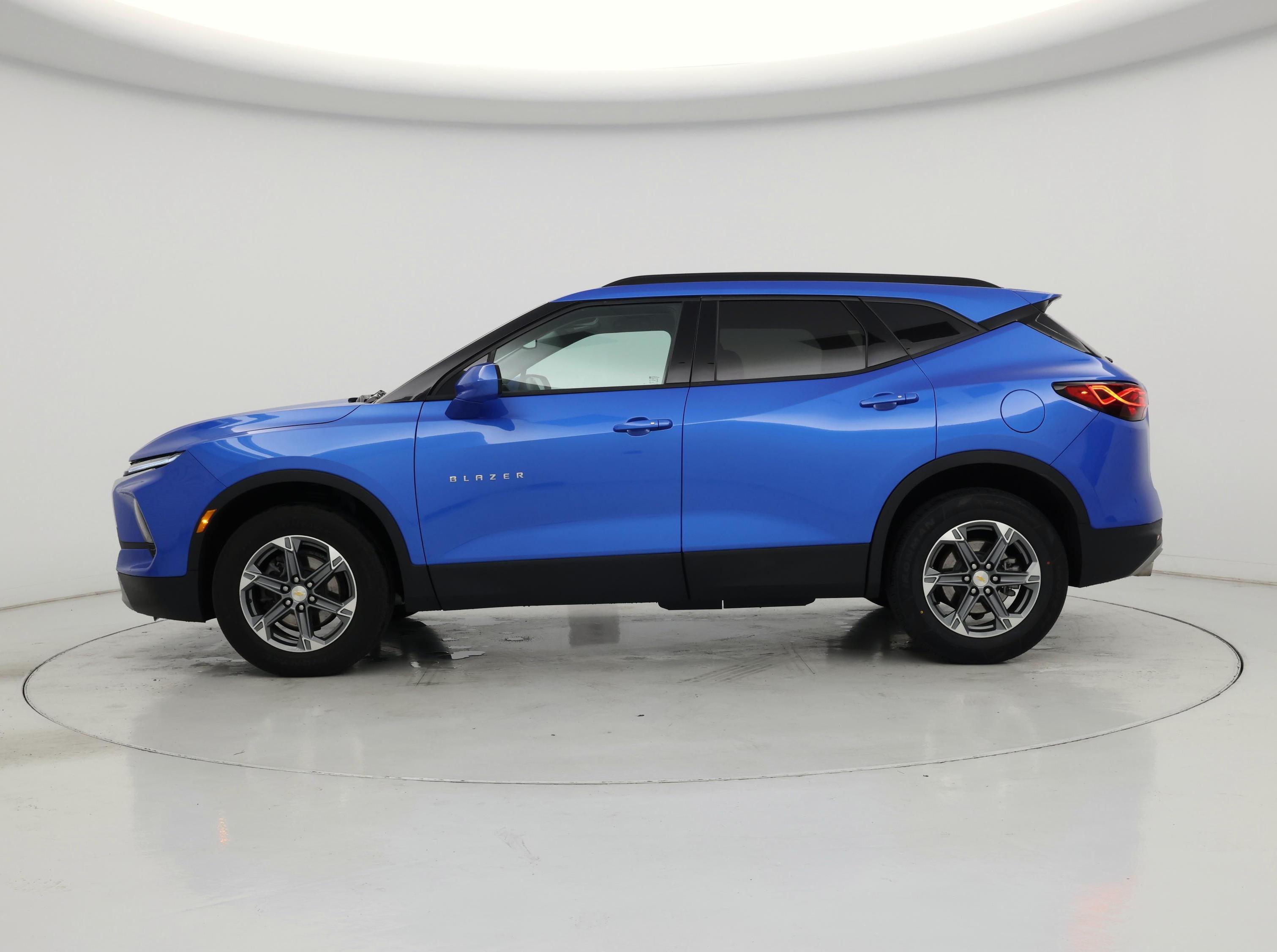 Thumbnail: 2024 Chevrolet Blazer - 3