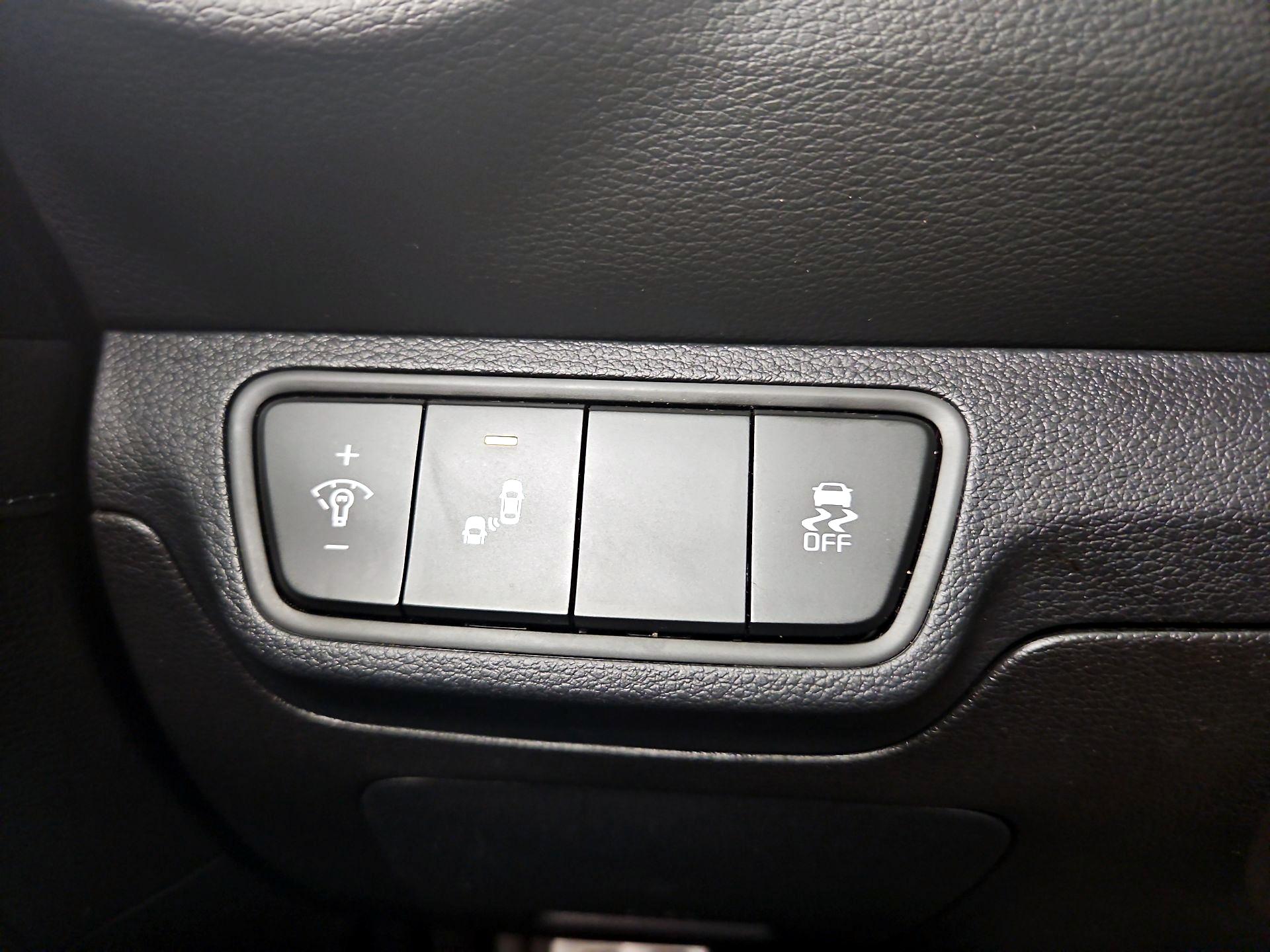 Thumbnail: 2024 Kia Forte - 13