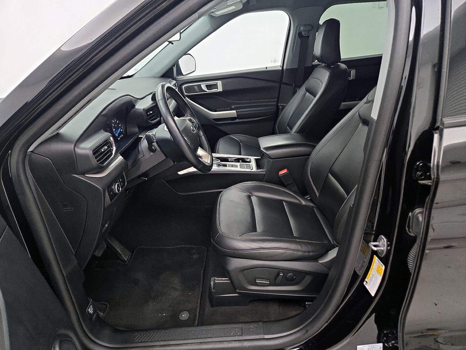 Thumbnail: 2023 Ford Explorer - 11