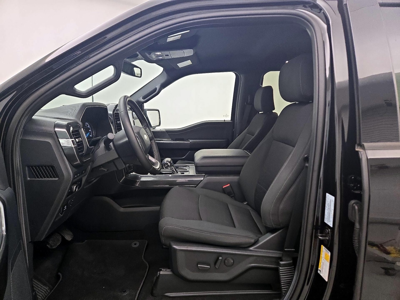 2023 Ford F-150 XLT - Photo 12