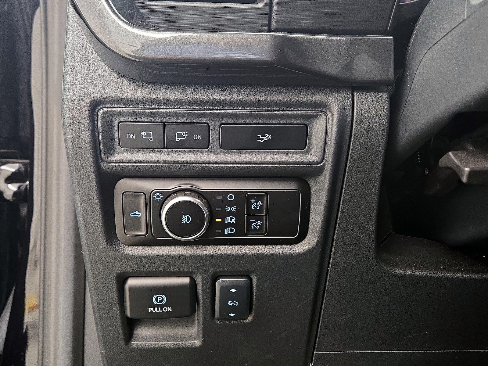 2023 Ford F-150 XLT - Photo 14
