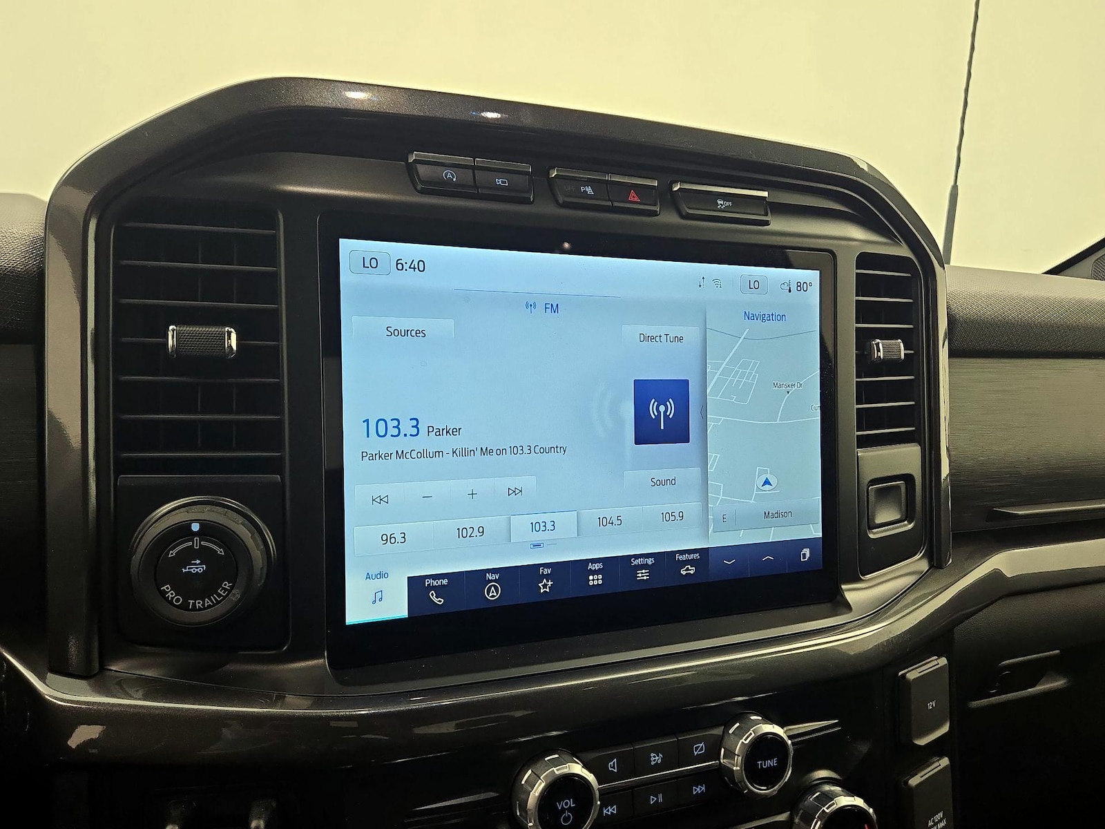 2023 Ford F-150 XLT - Photo 17