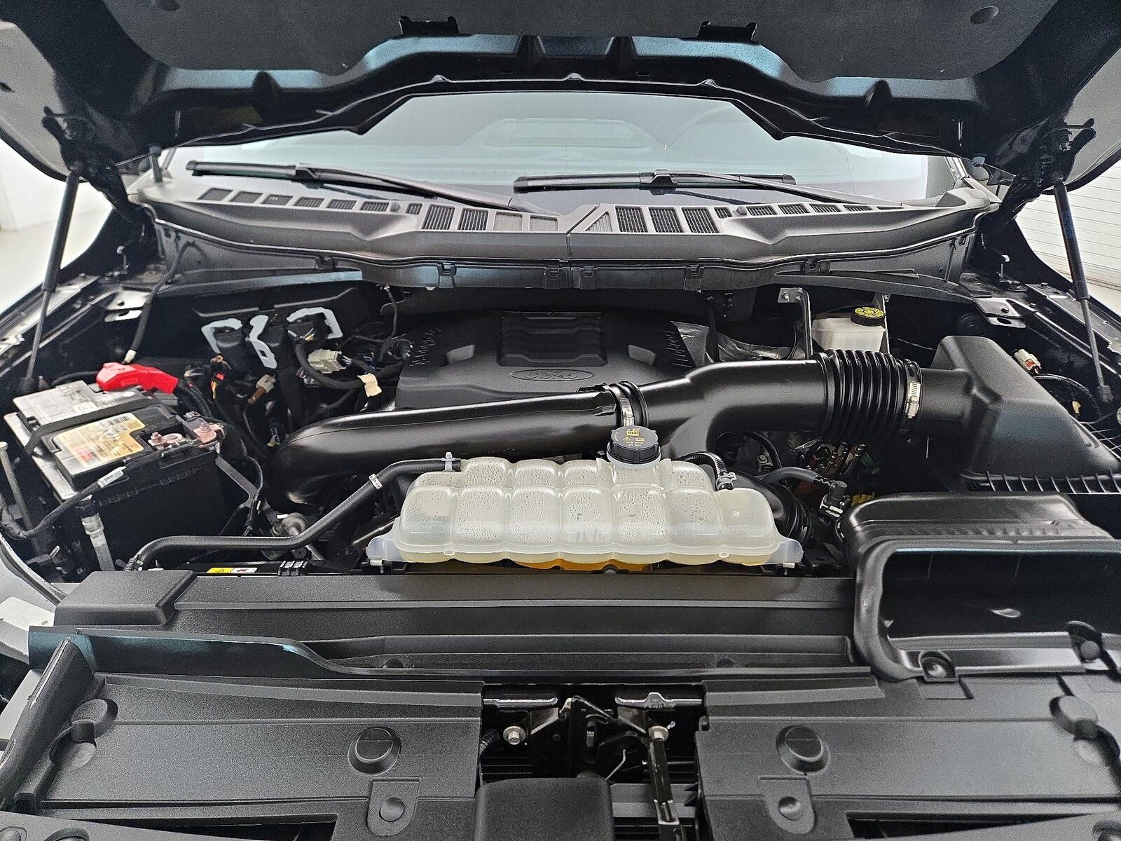 2023 Ford F-150 XLT - Photo 23