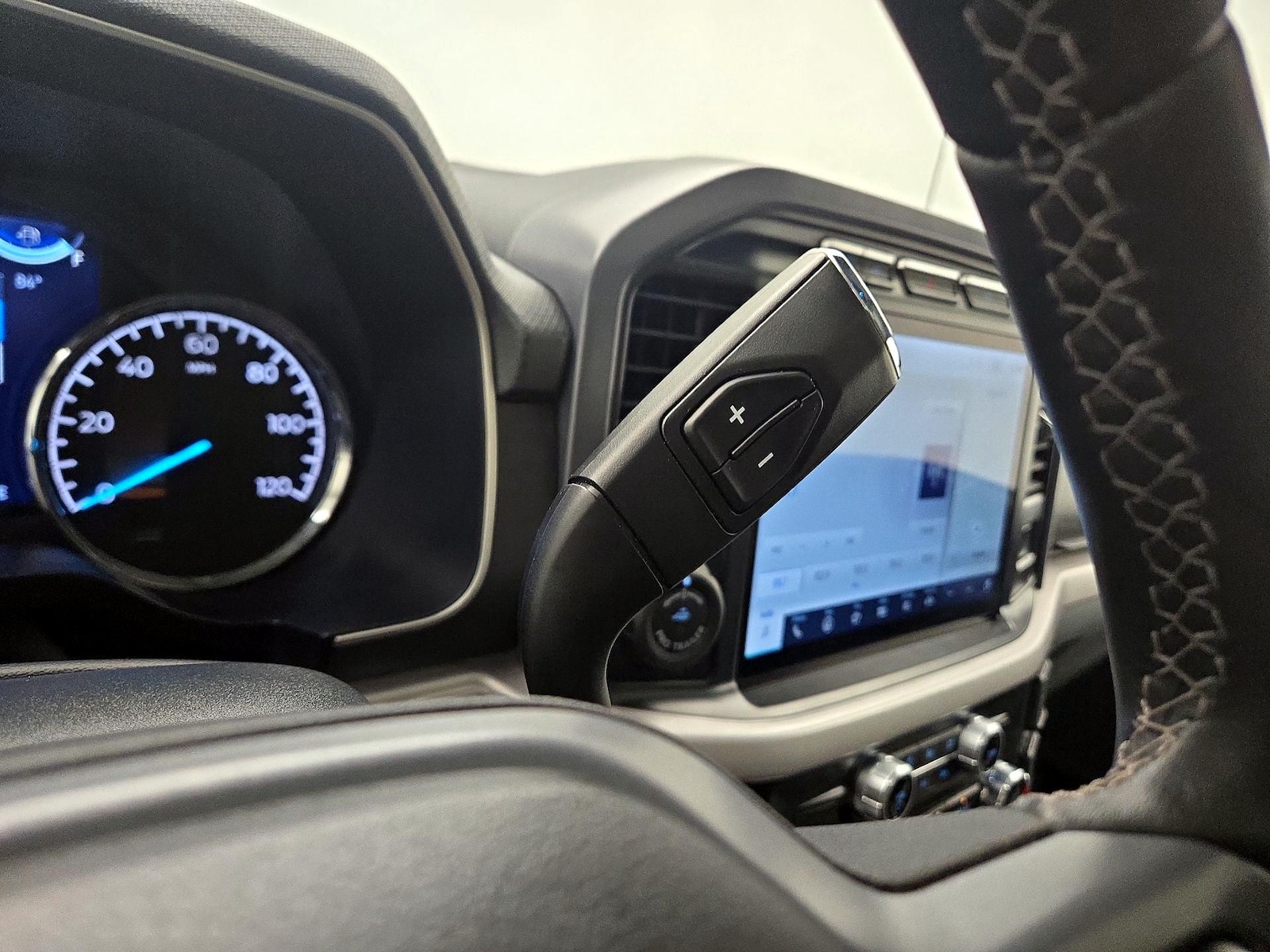 2023 Ford F-150 XLT - Photo 19