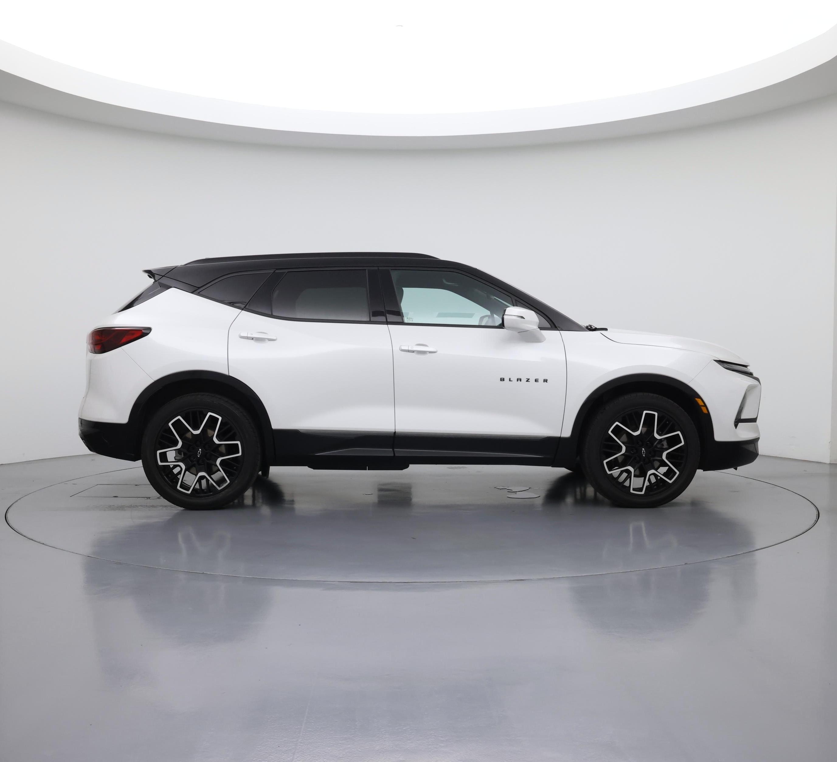 Thumbnail: 2023 Chevrolet Blazer - 7